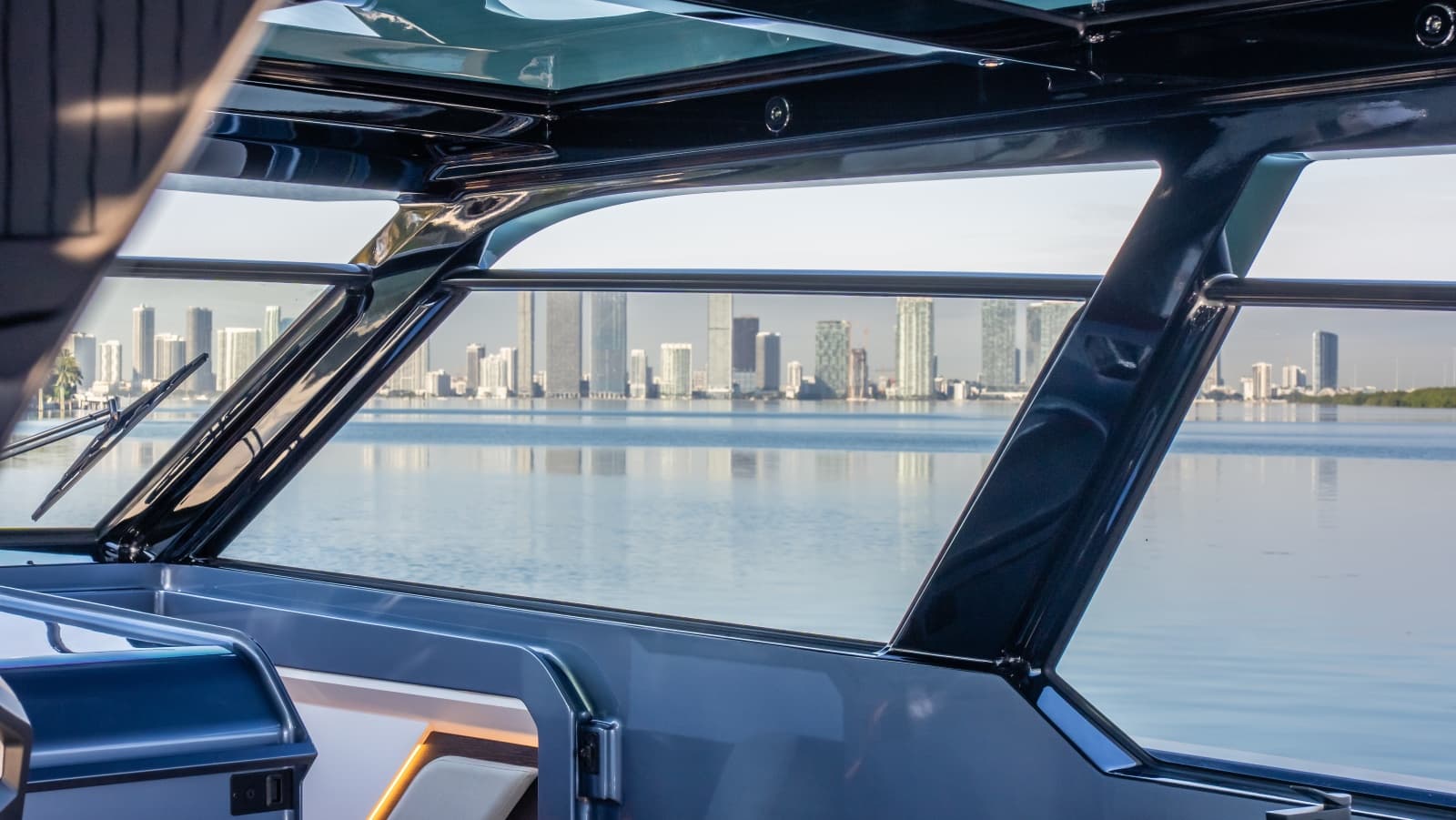 2026 Vanquish Yachts VQ70