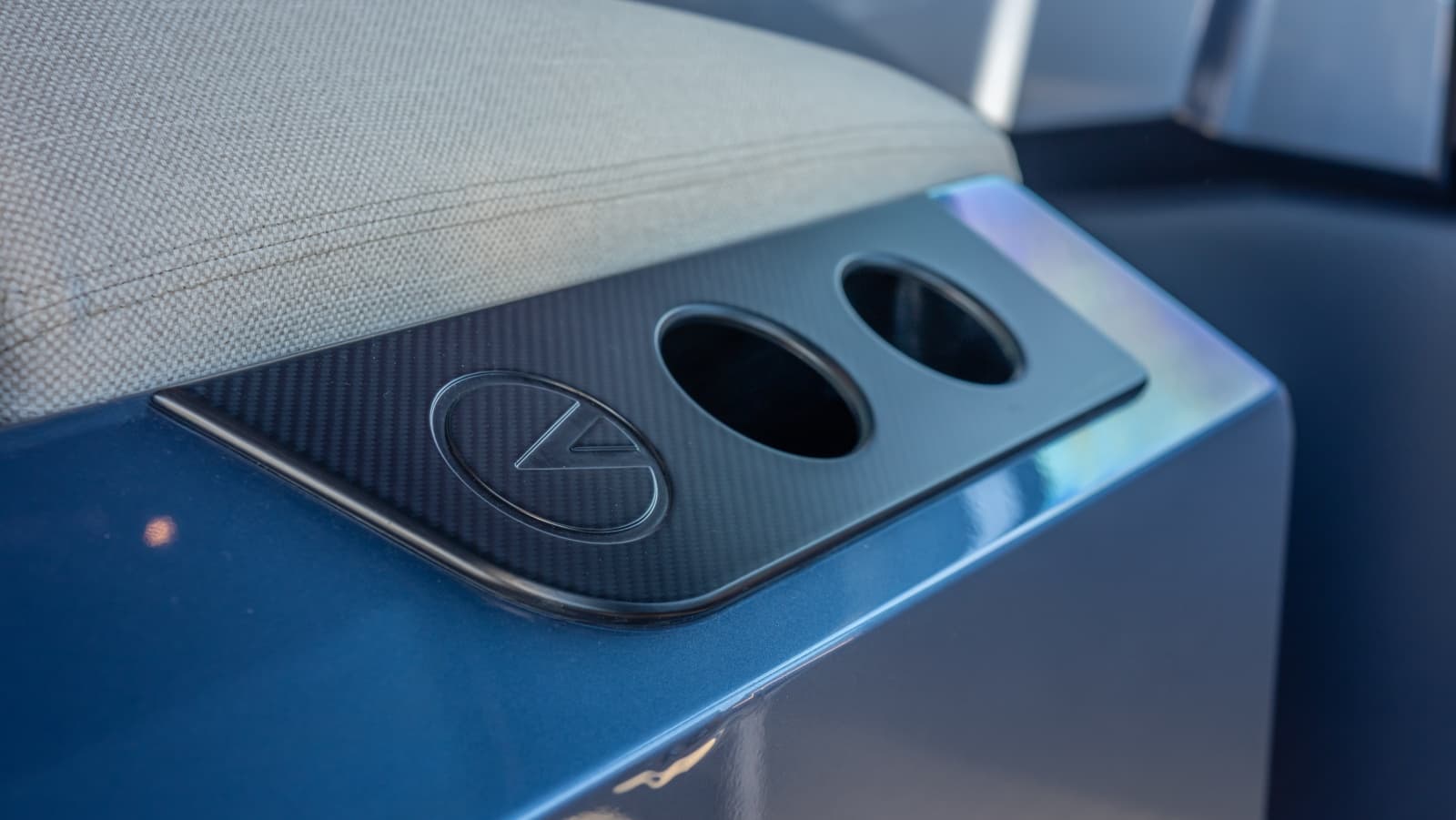 2026 Vanquish Yachts VQ70