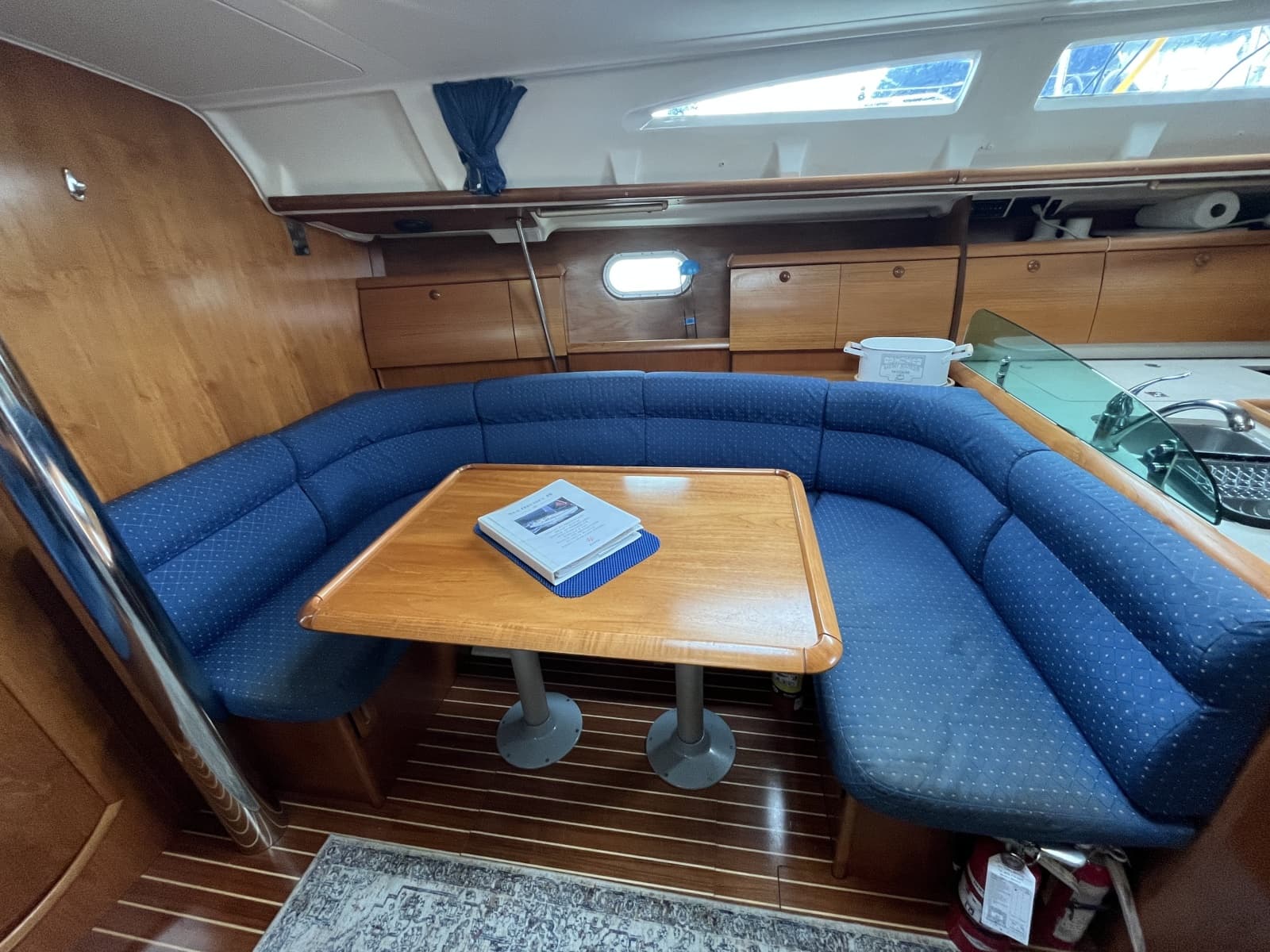 2002 Jeanneau Sun Odyssey 40