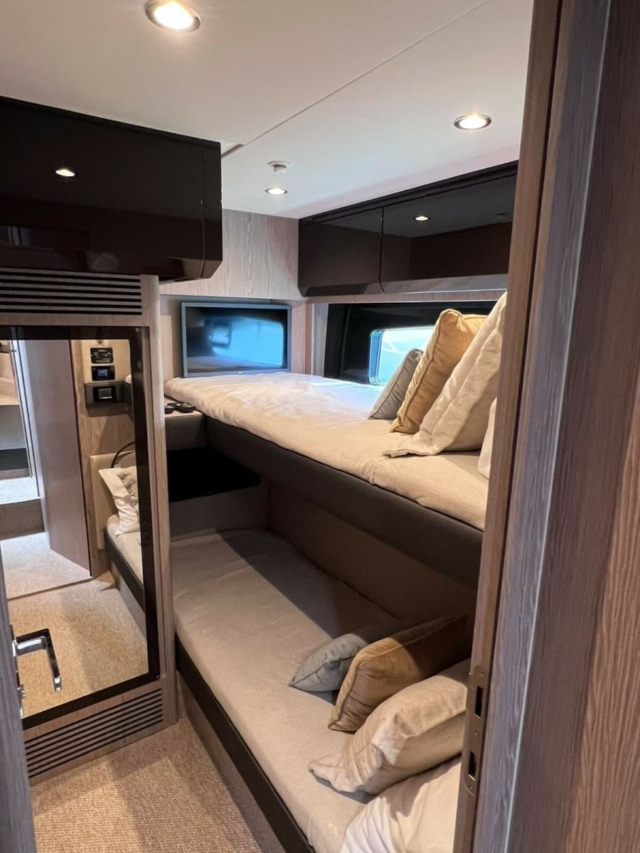 2025 Azimut Atlantis 51