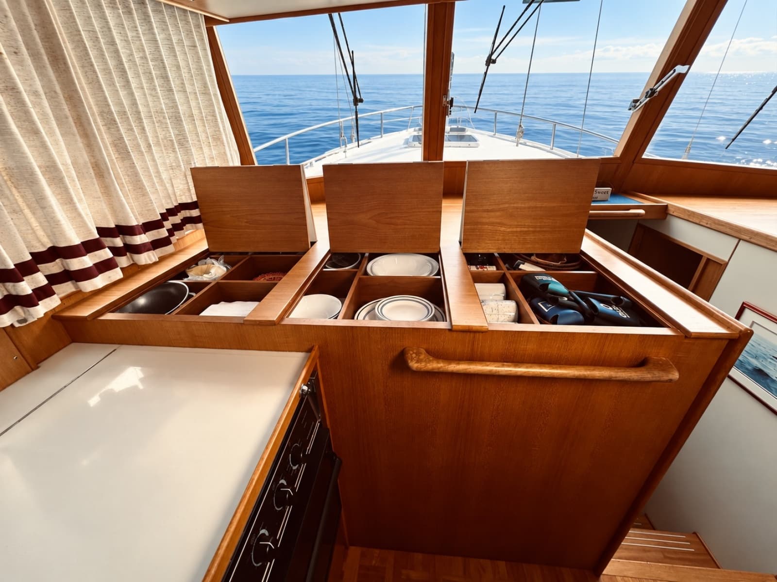 1998 Grand Banks Europa
