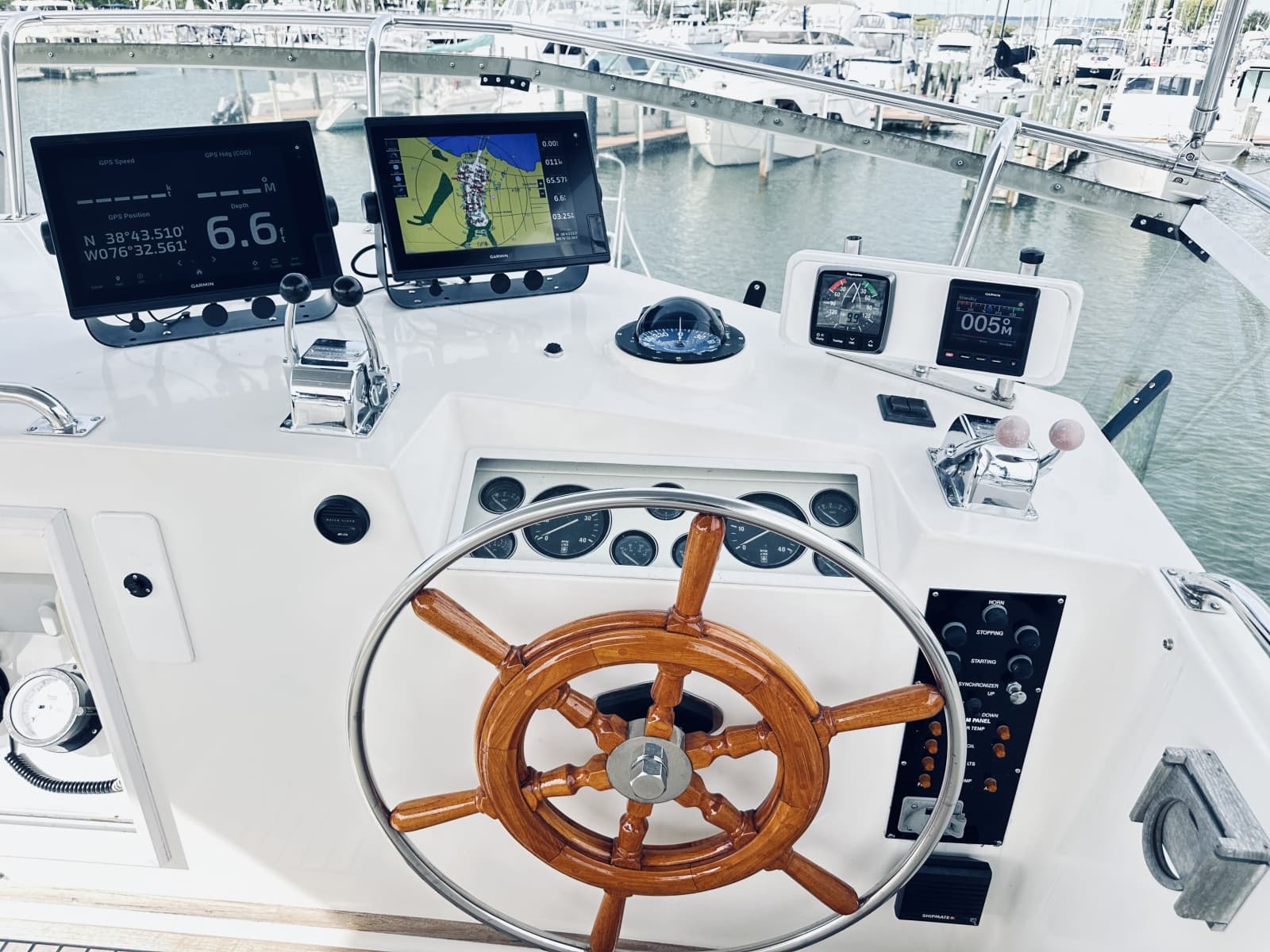 1998 Grand Banks Europa