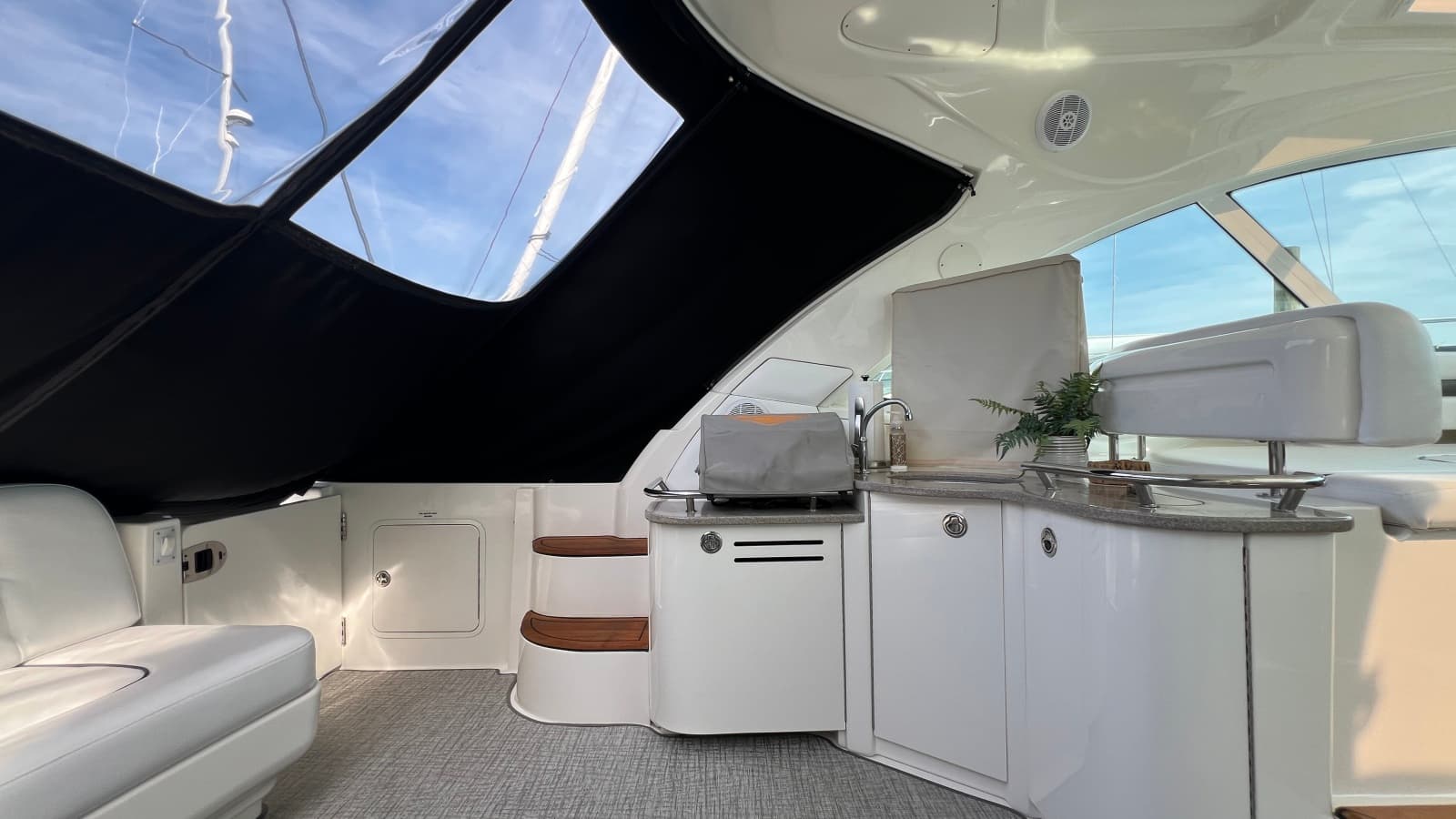 2006 Sea Ray 48 Sundancer