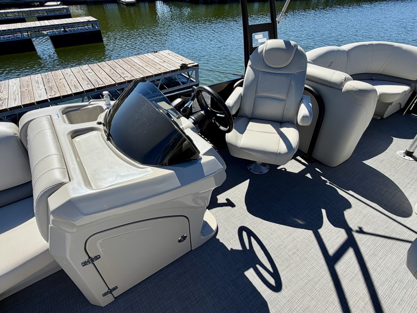2018 Starcraft SLS 3 Tritoon
