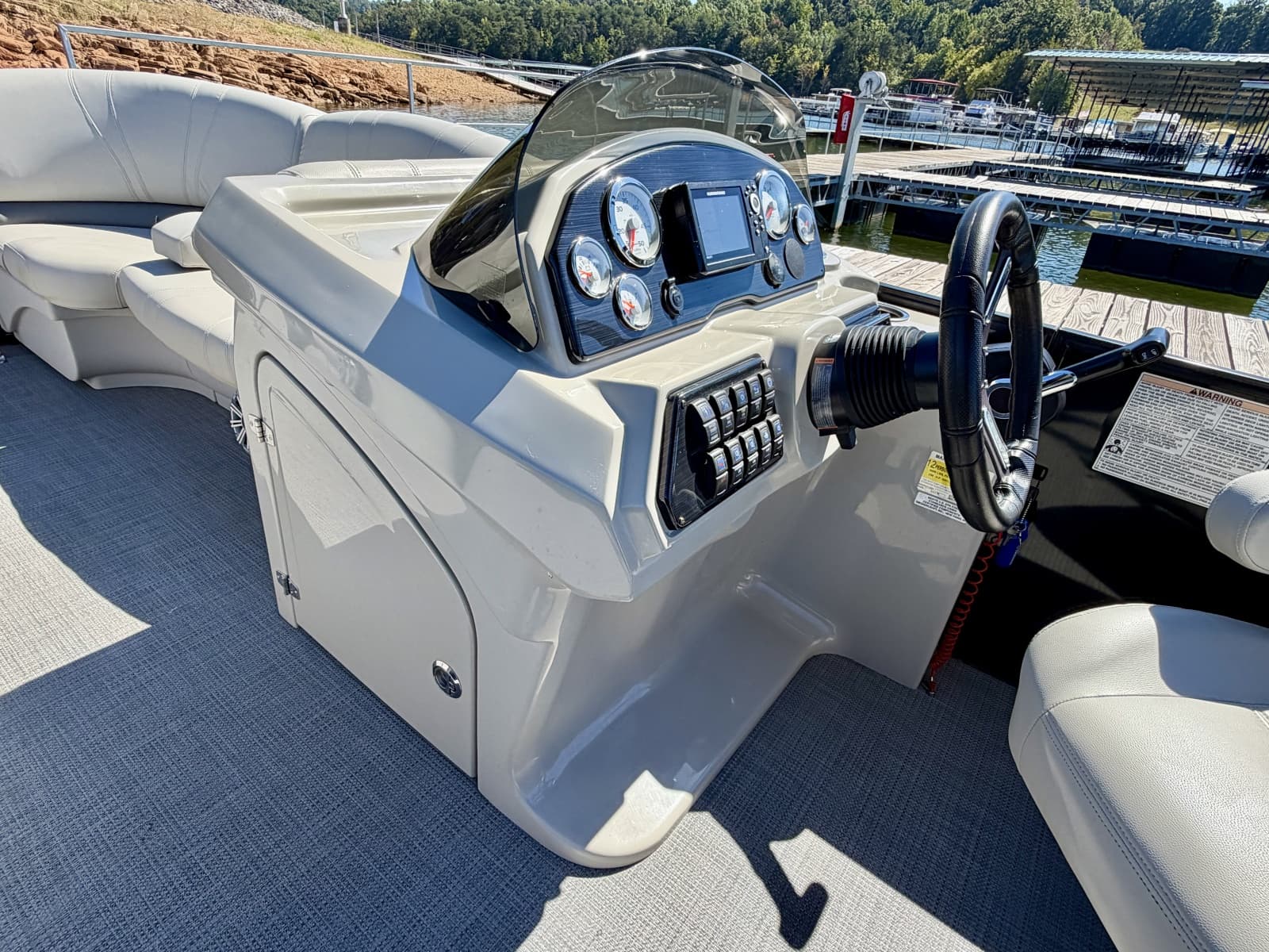 2018 Starcraft SLS 3 Tritoon