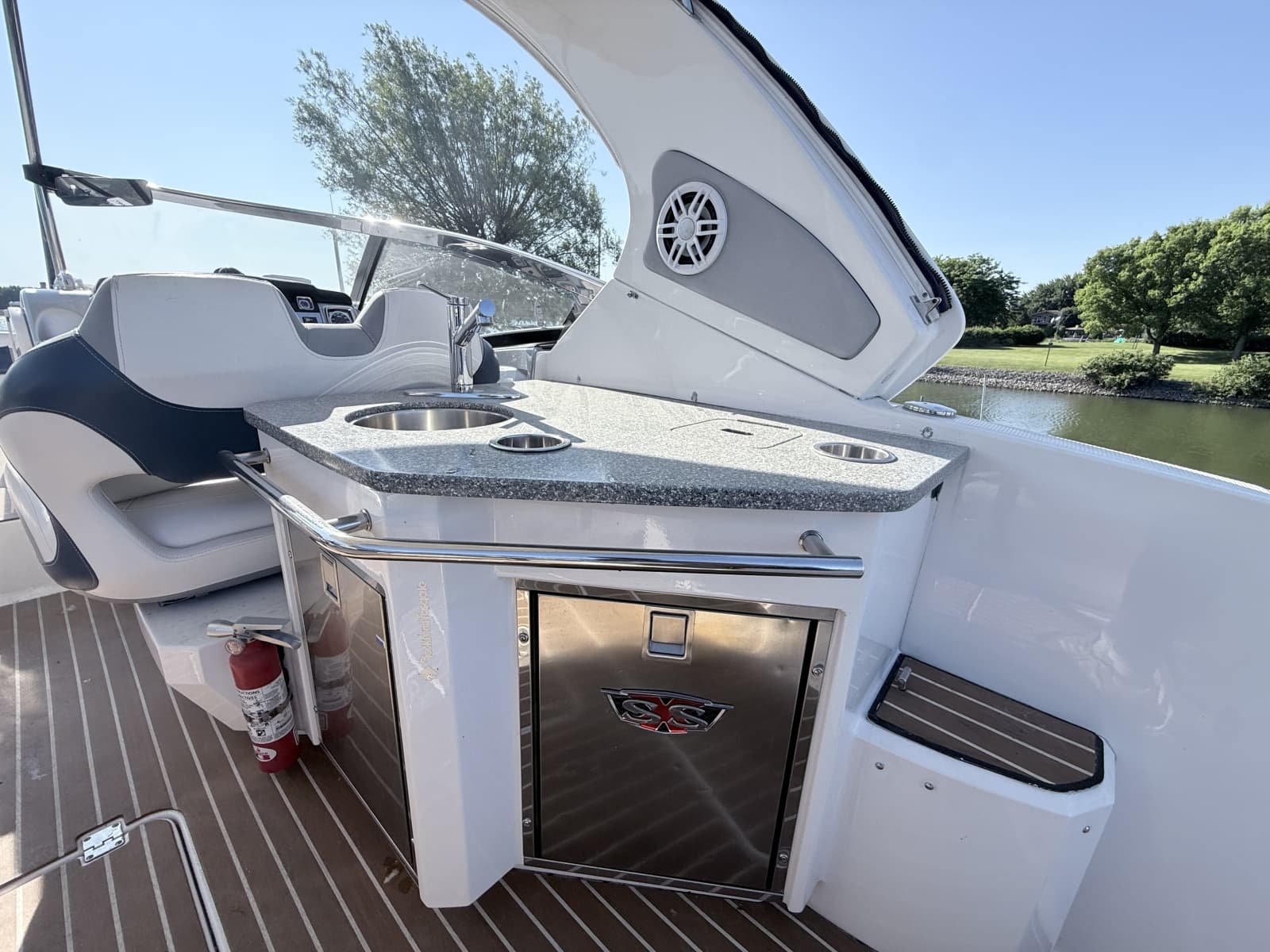 2012 Chaparral 327 SSX