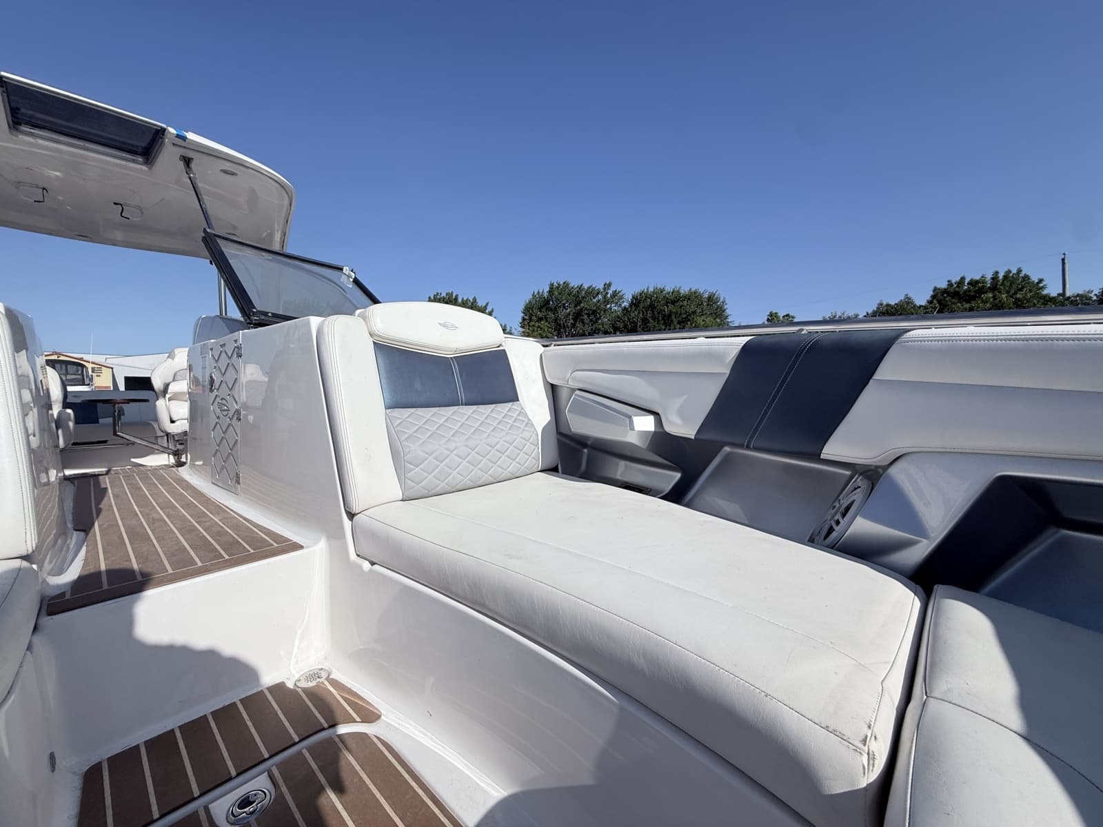 2012 Chaparral 327 SSX