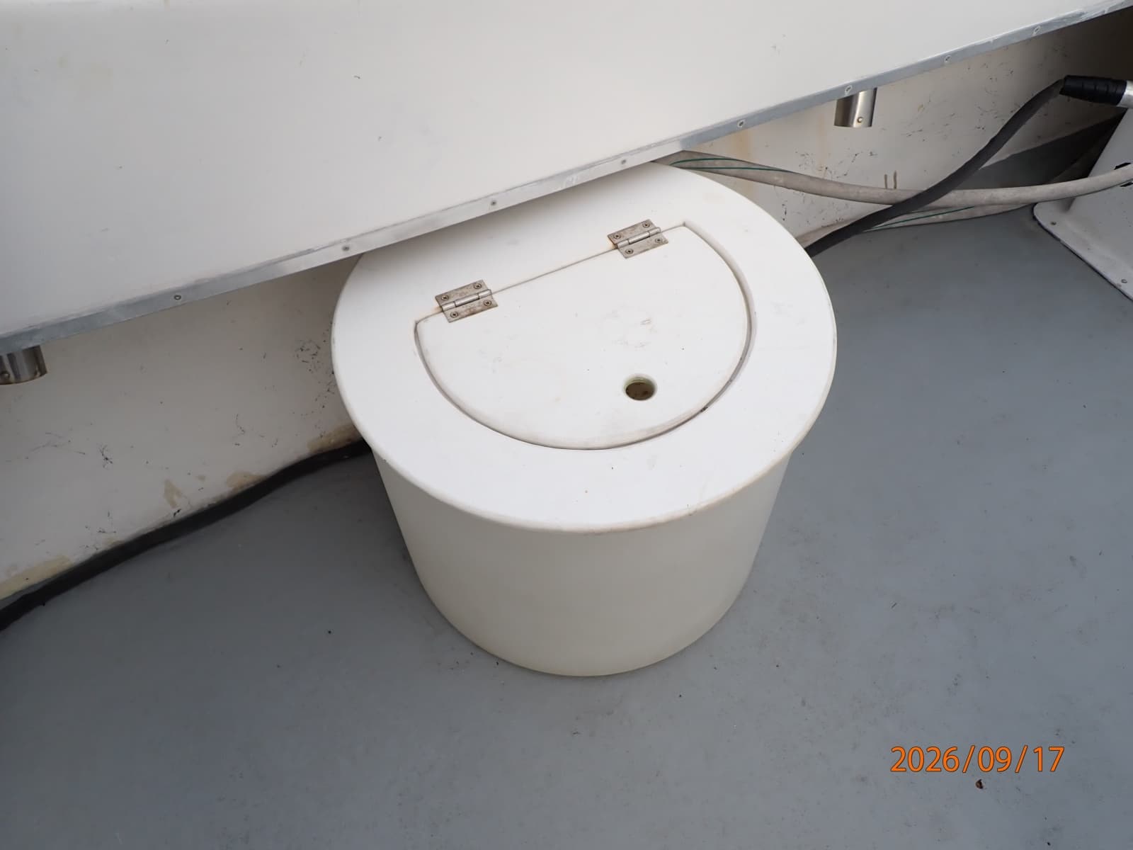 31' Markley/Big Jack cockpit livewell
