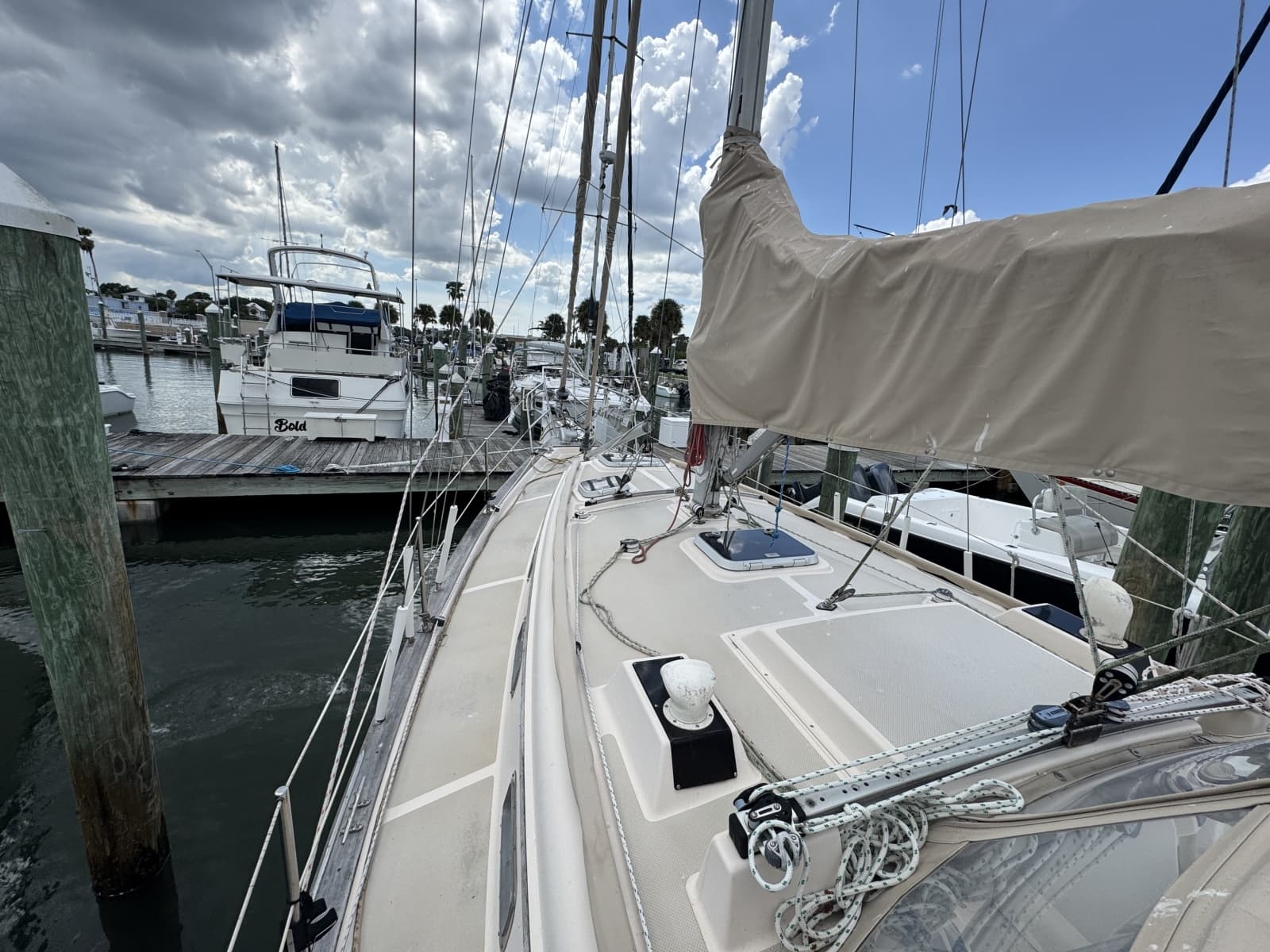 1994 Island Packet 32