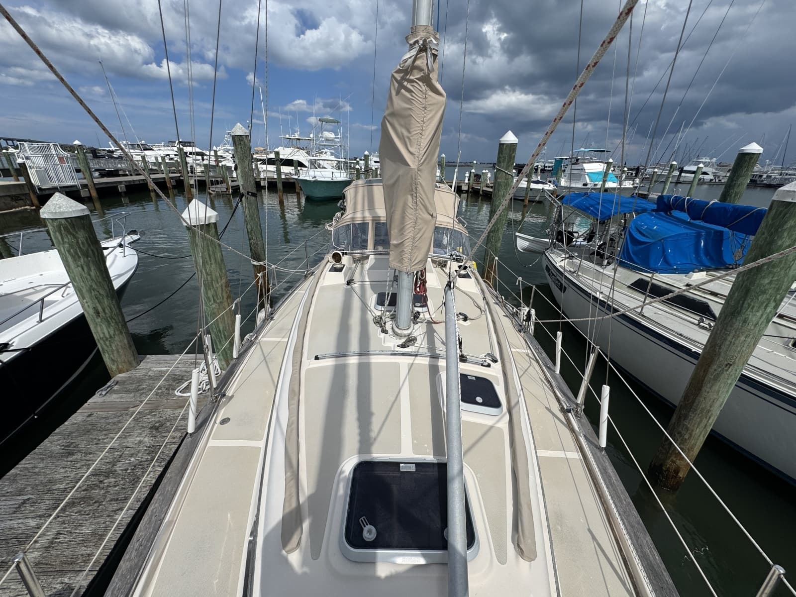 1994 Island Packet 32