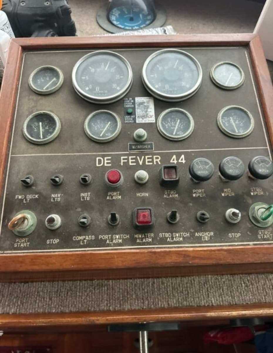 1987 DeFever 