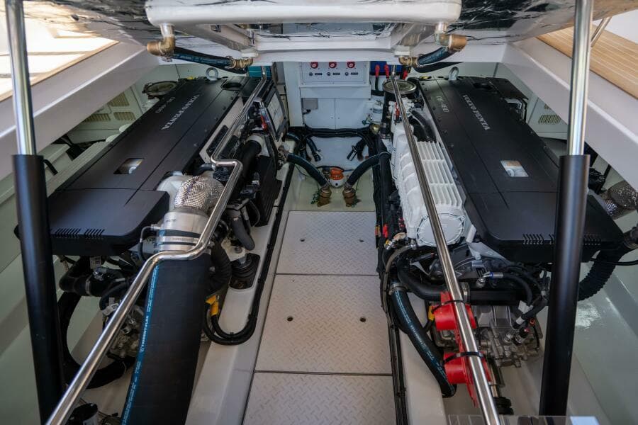 2027 Outback Yachts 50