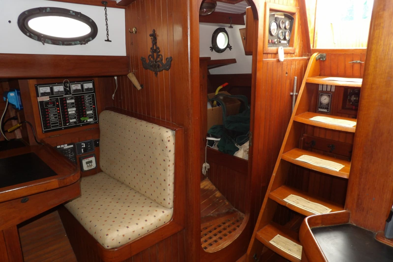 1986 Hans Christian 43 T