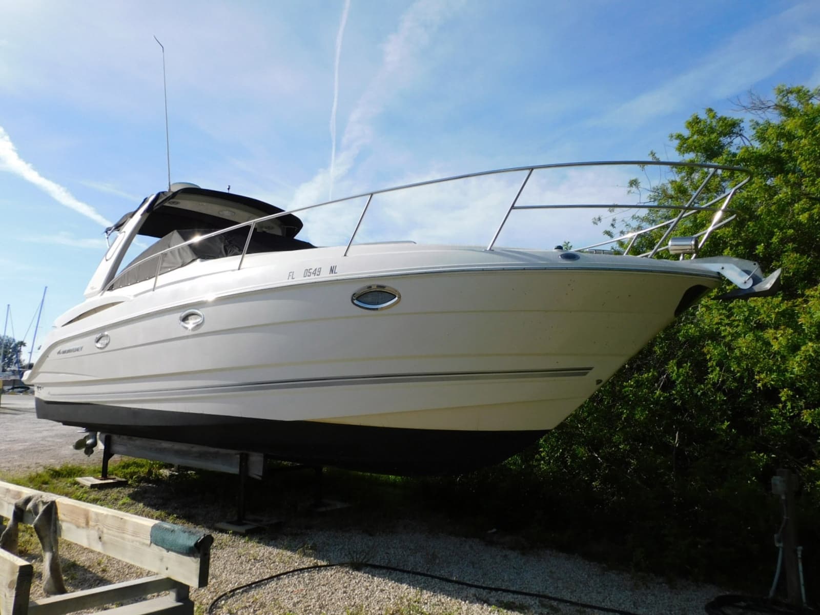 2007 Monterey 330 Sport Yacht