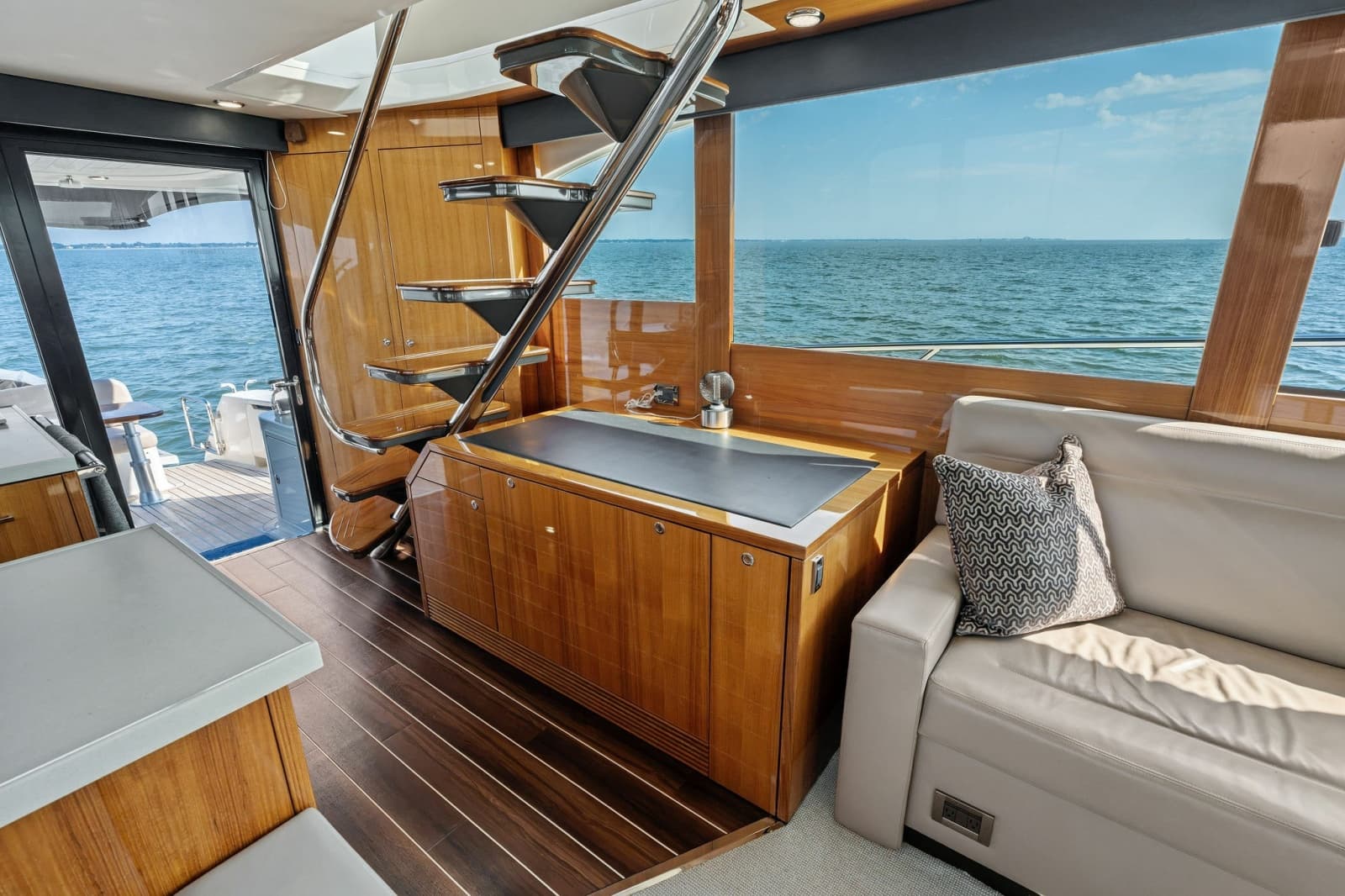 2016 Maritimo M58