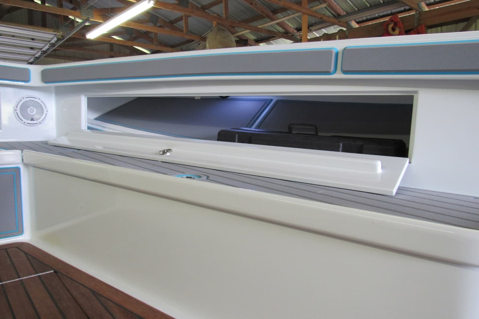 2003 Custom Carolina 31 Grice