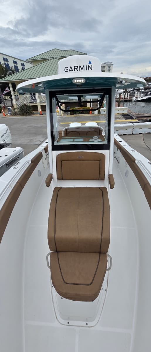 2021 Sea Hunt 27 Gamefish CB