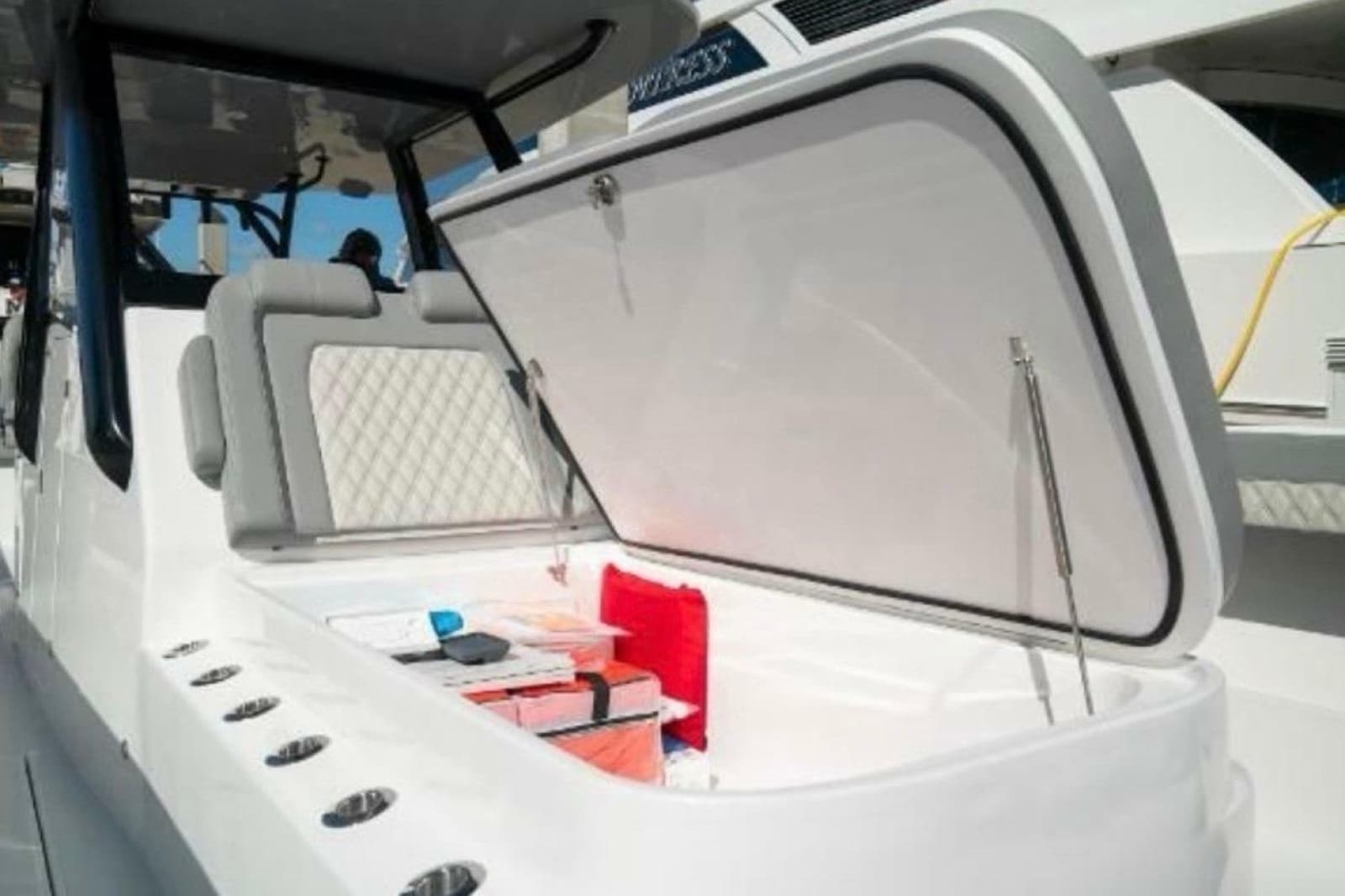 2024 Front Runner 37 Catamaran