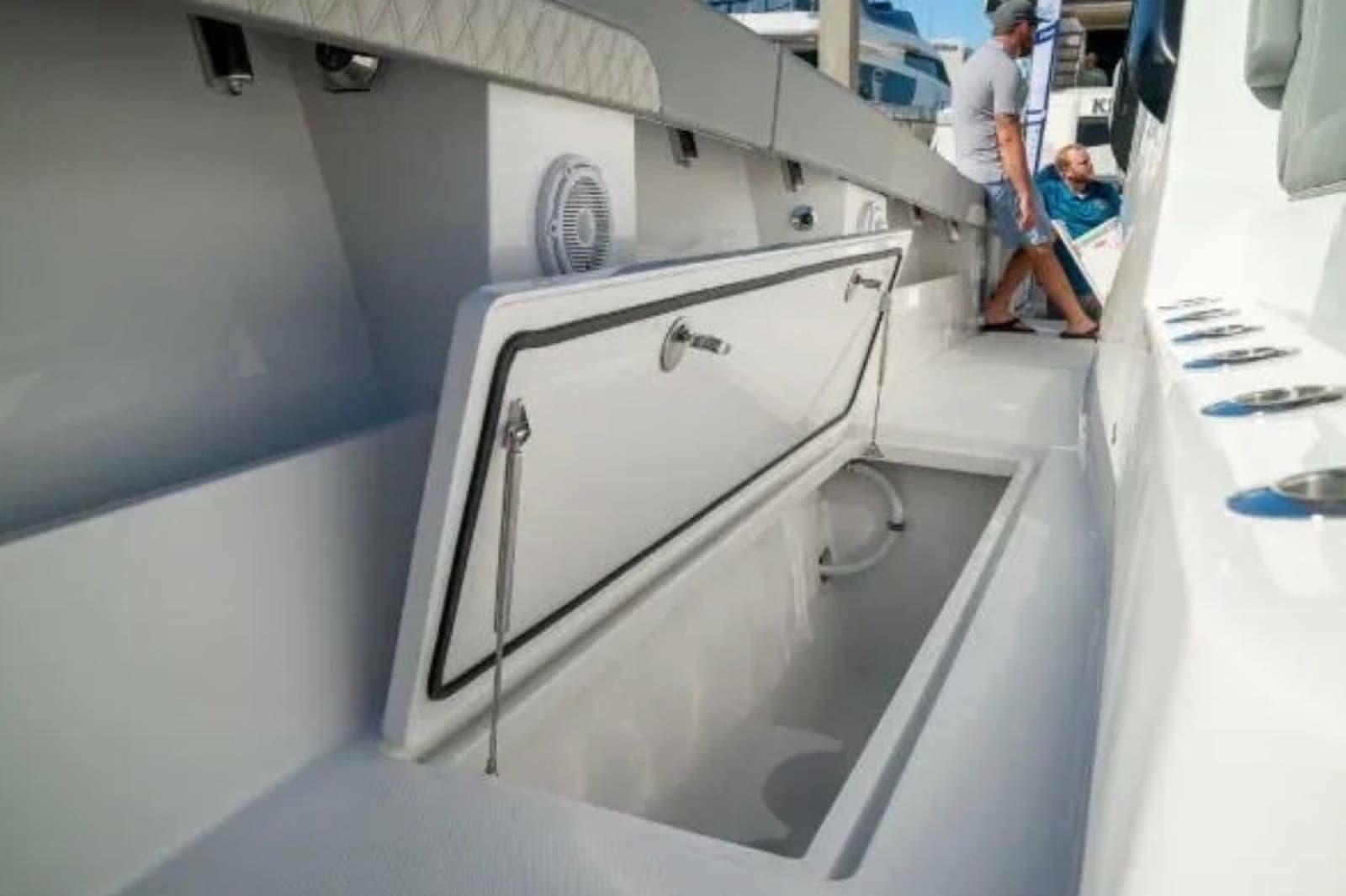 2024 Front Runner 37 Catamaran