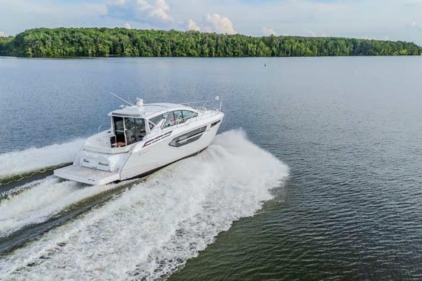 2023 Cruisers Yachts 42 Cantius