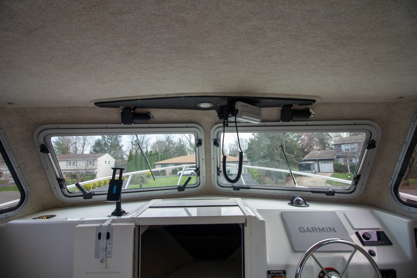 2022 Parker 2520 XLD Sport Cabin