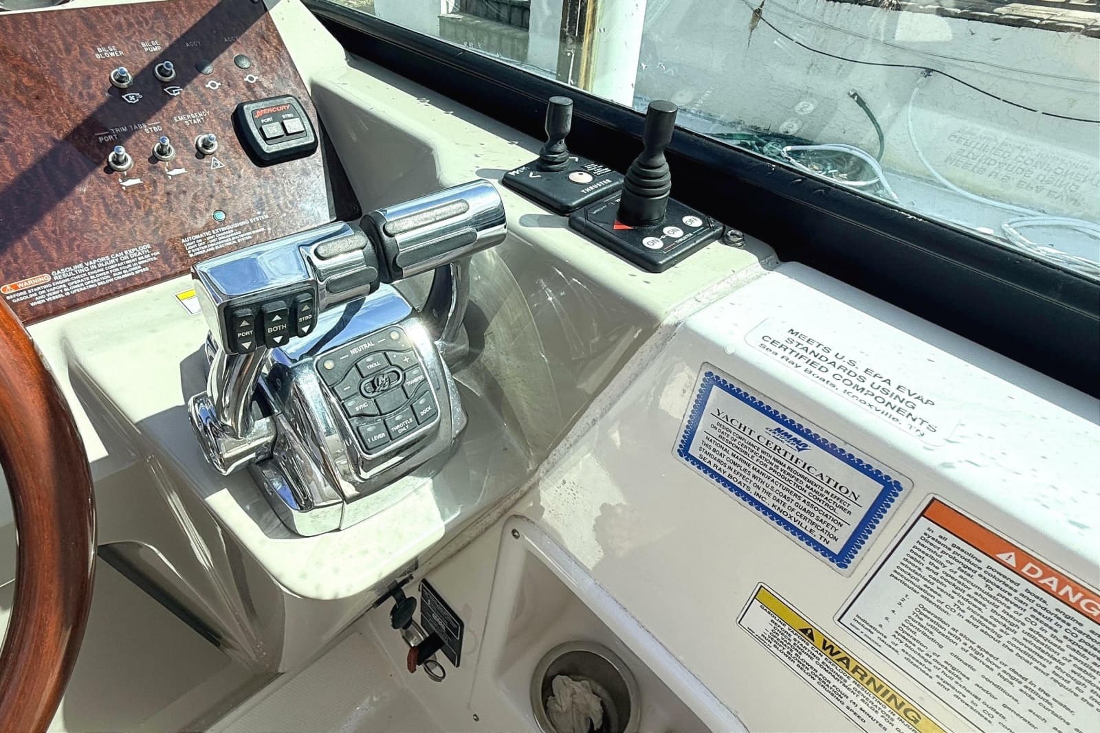 2013 Sea Ray 370 Venture