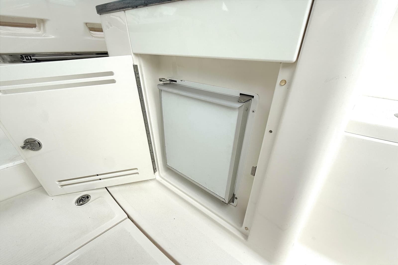 2013 Sea Ray Sundancer 350