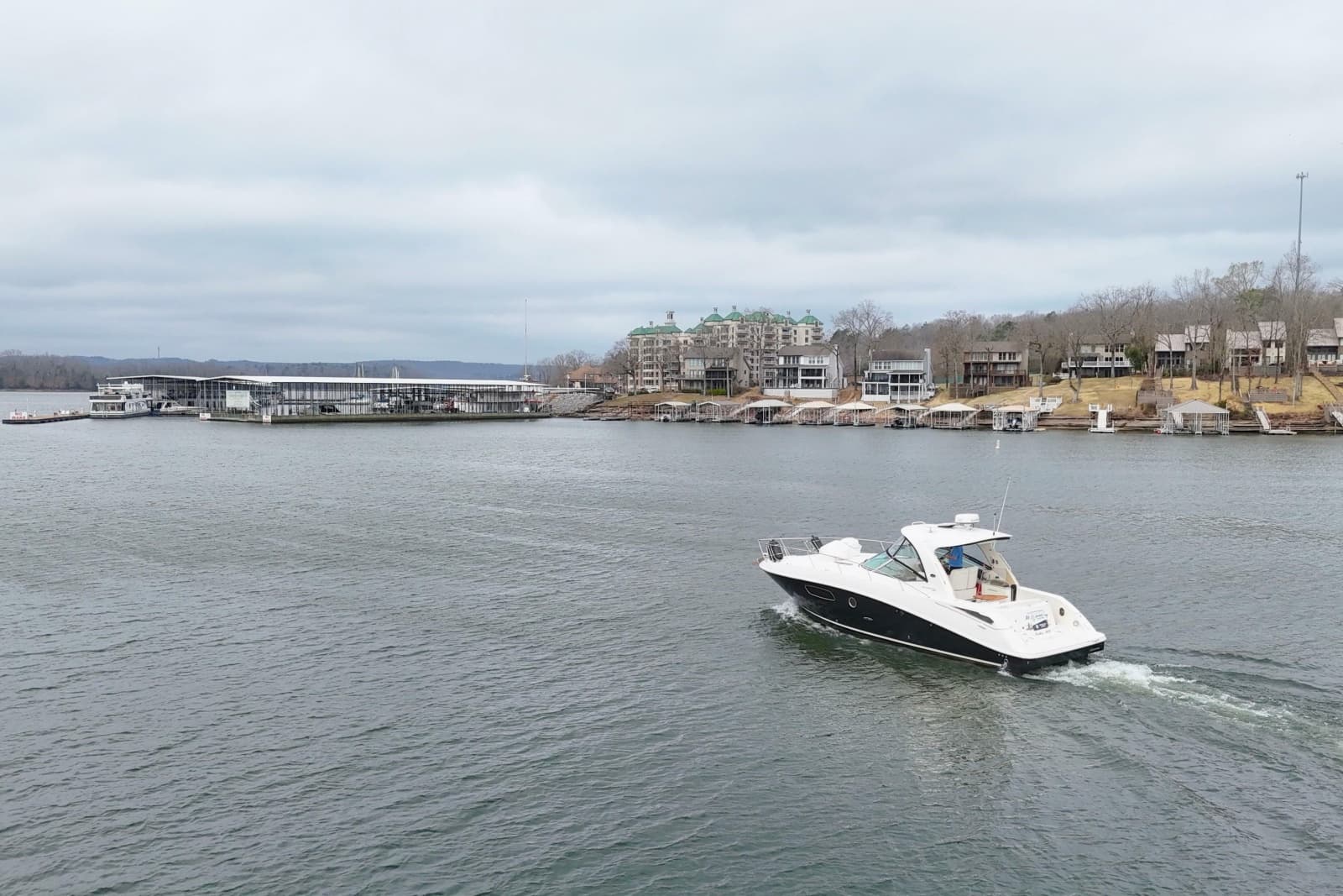 2009 Sea Ray Sundancer 350