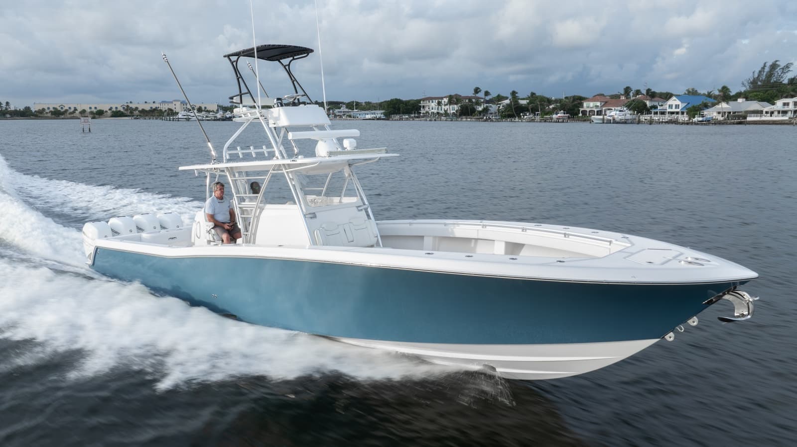2018 Invincible 42