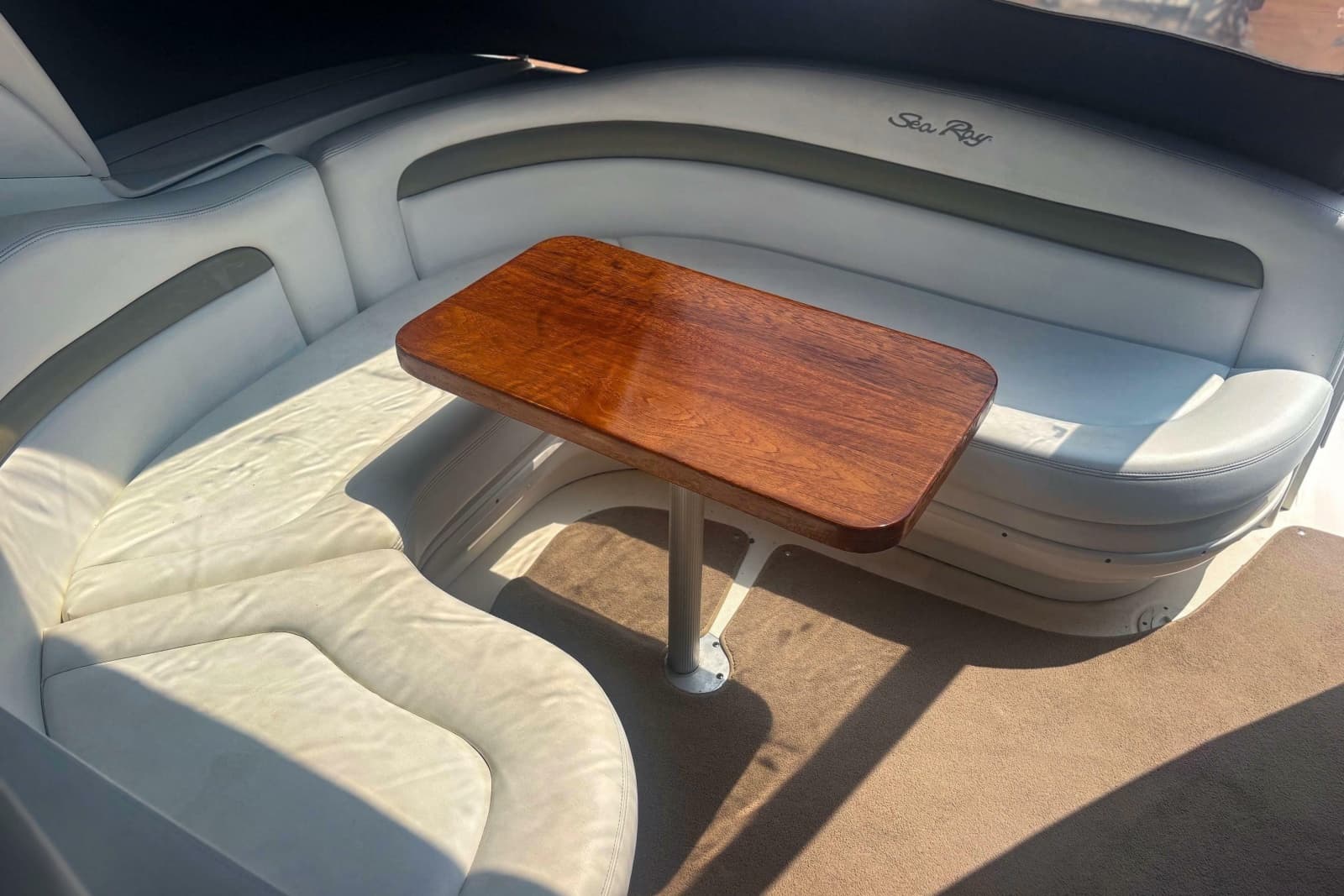 2006 Sea Ray Sundancer 320