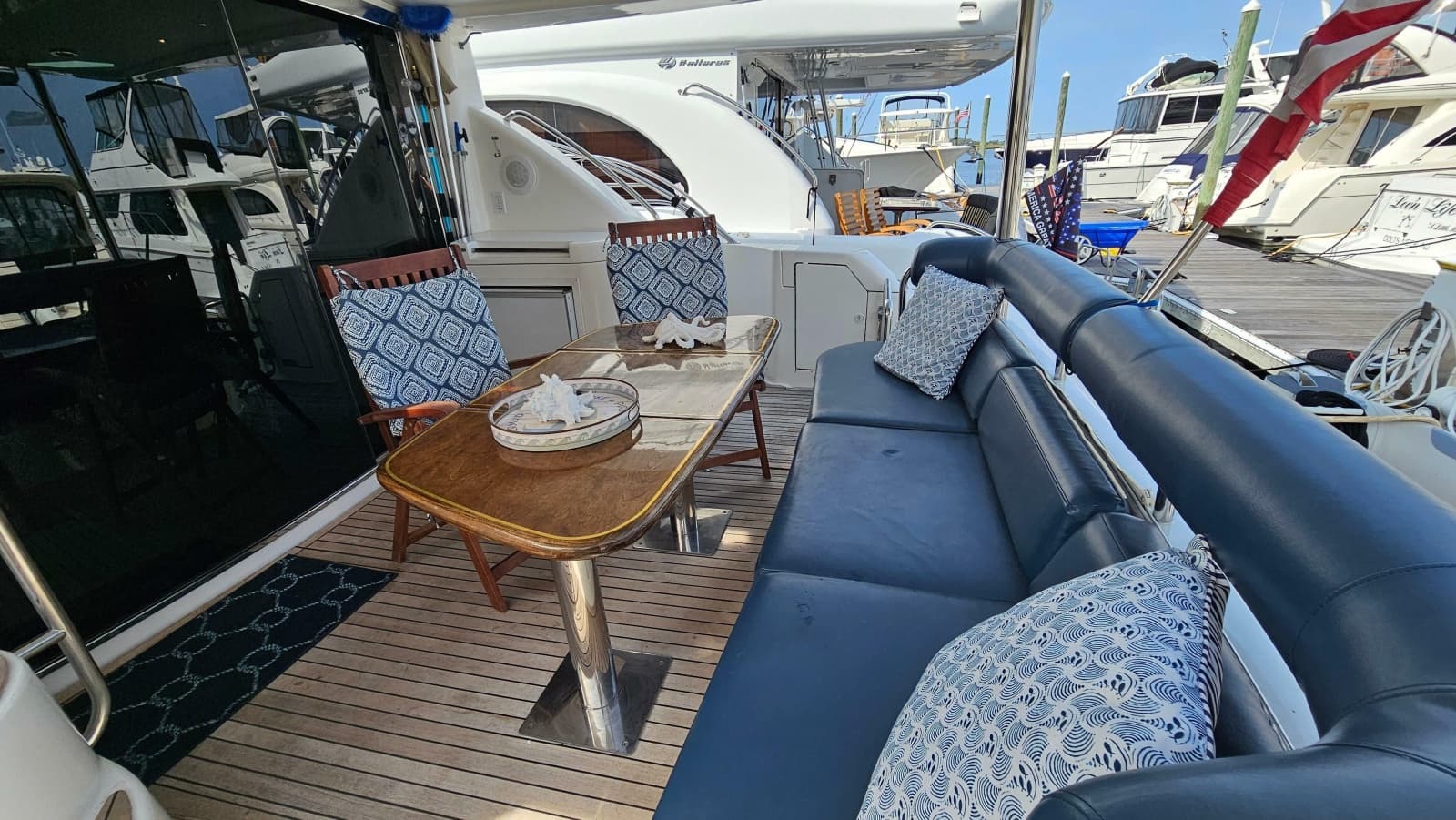 2005 Neptunus 56 Flybridge