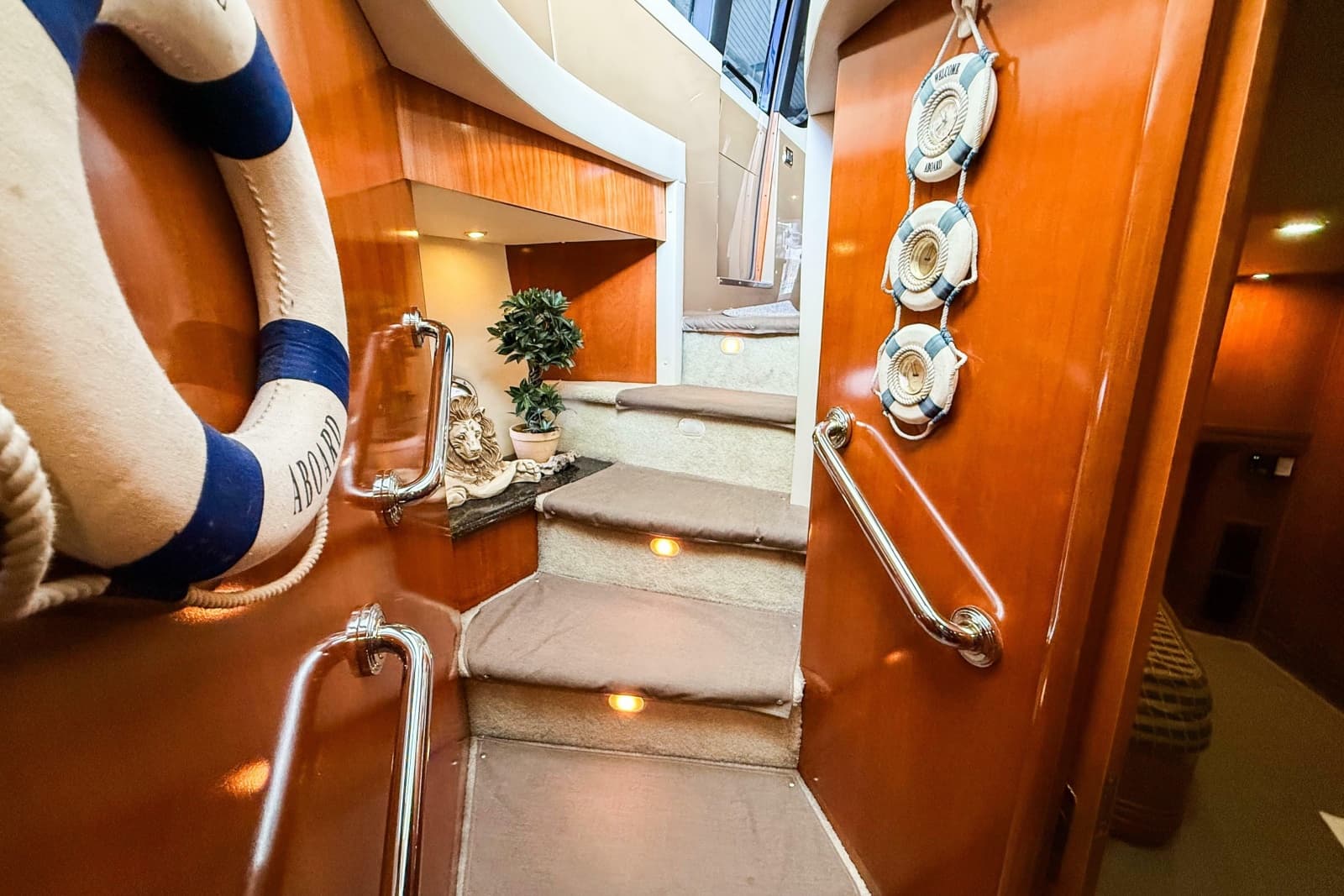 2001 Carver 570 Voyager Pilothouse