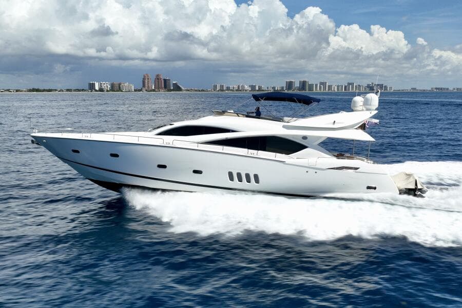 82ft Sunseeker Bella - Port Profile