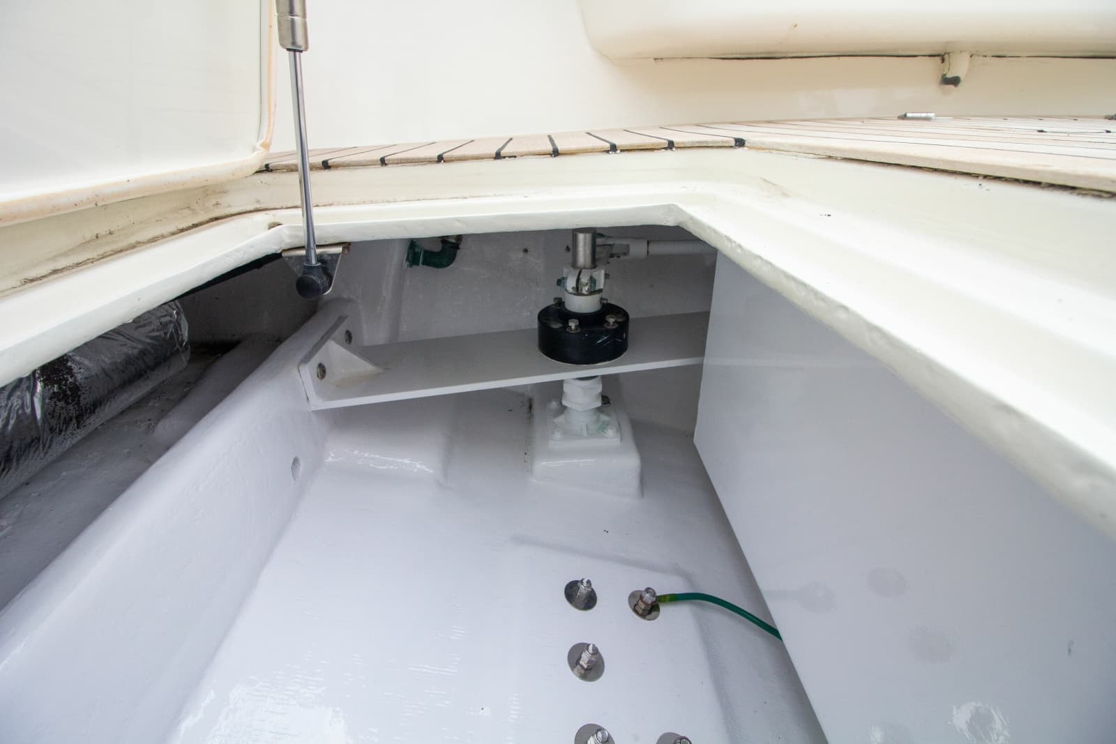 1996 Tides 27