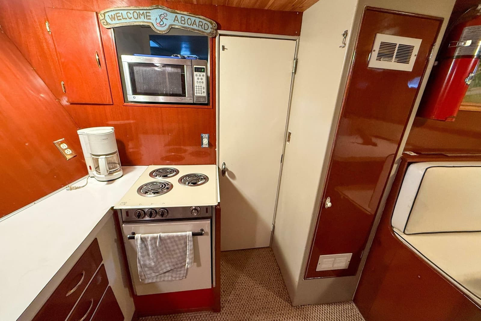 1956 Burger Pilothouse