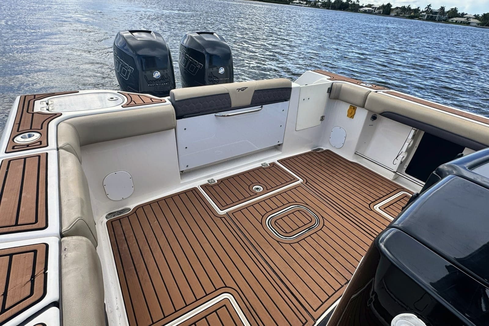 2019 Tidewater 320 CC Adventure