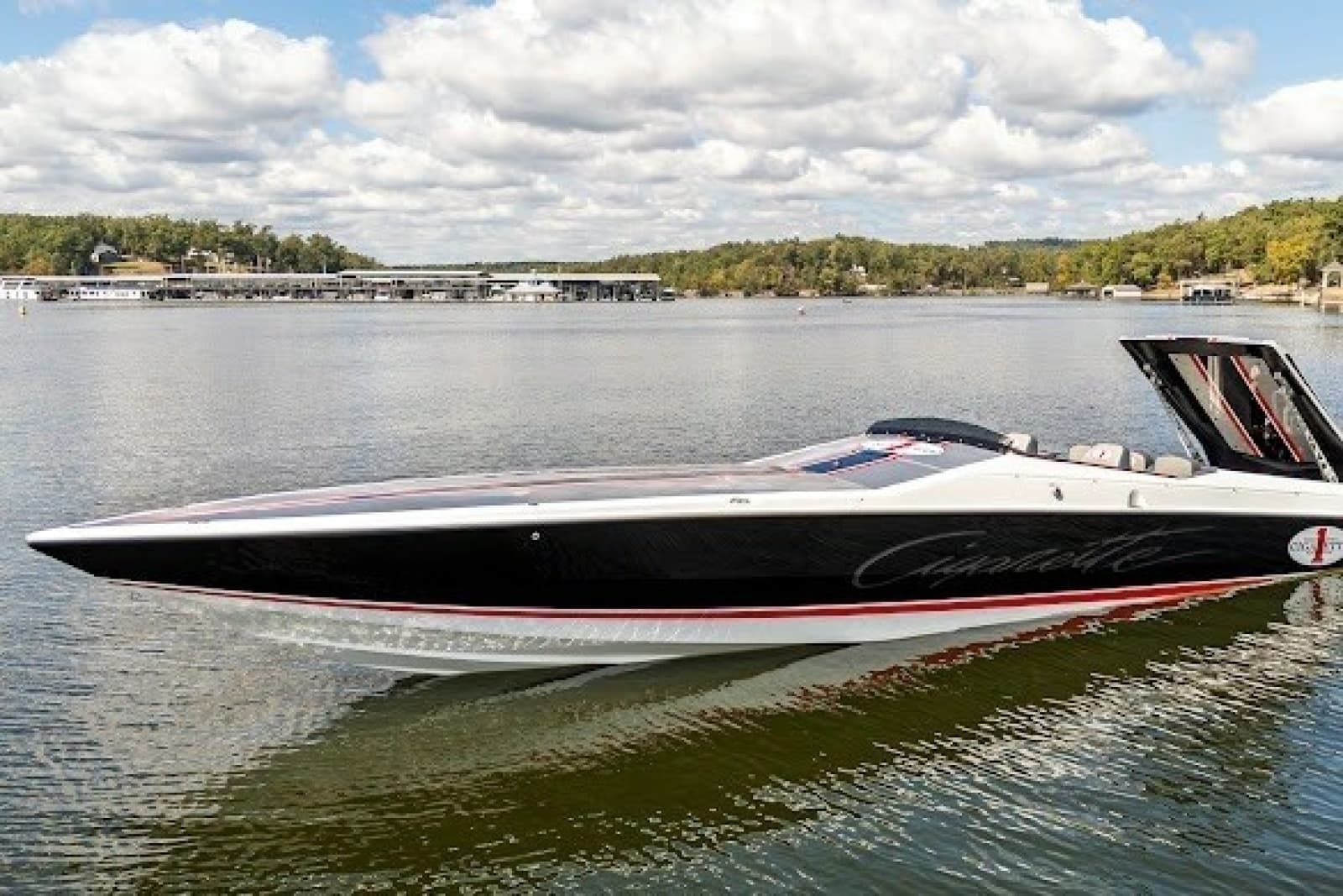 2018 Cigarette 42X