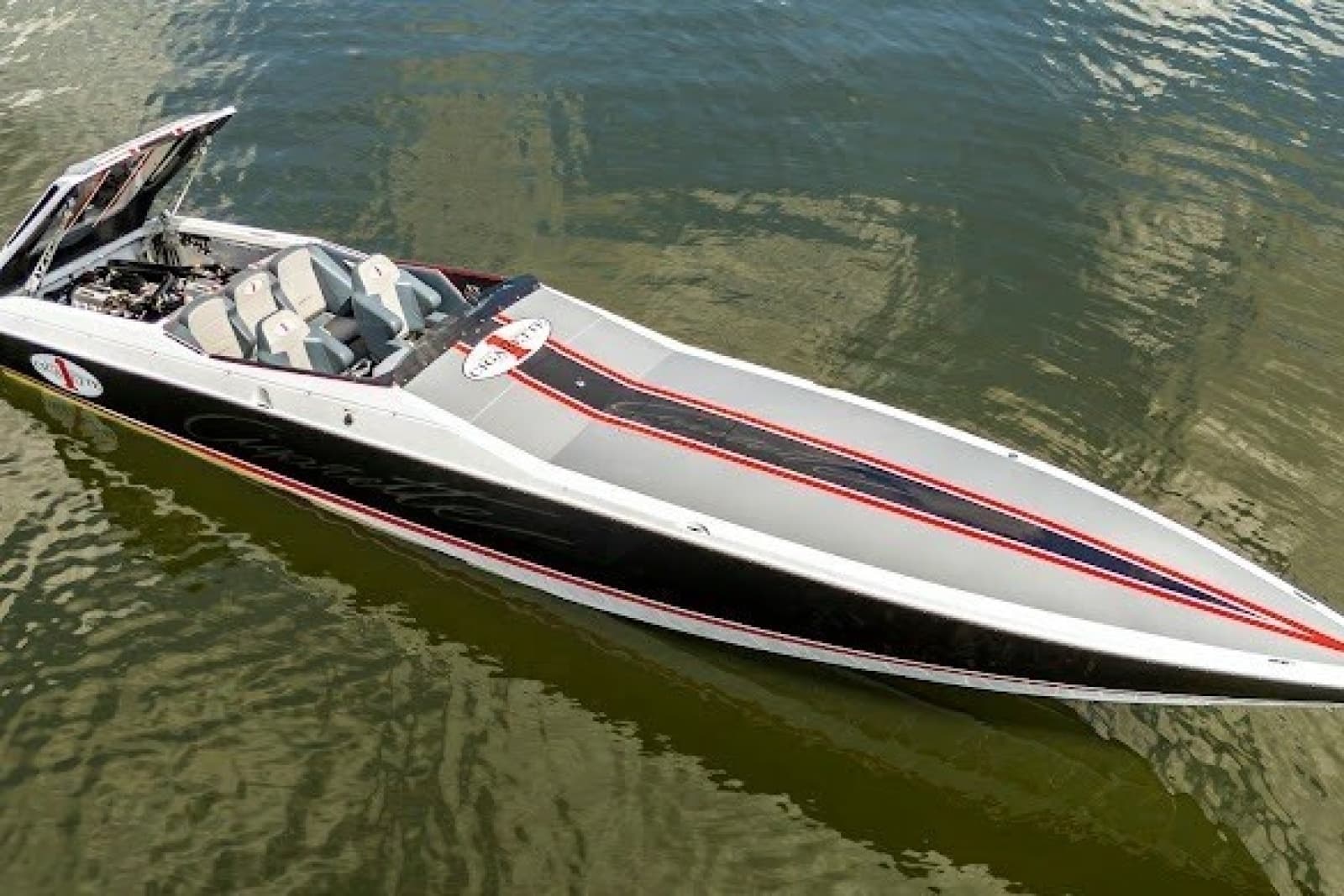 2018 Cigarette 42X