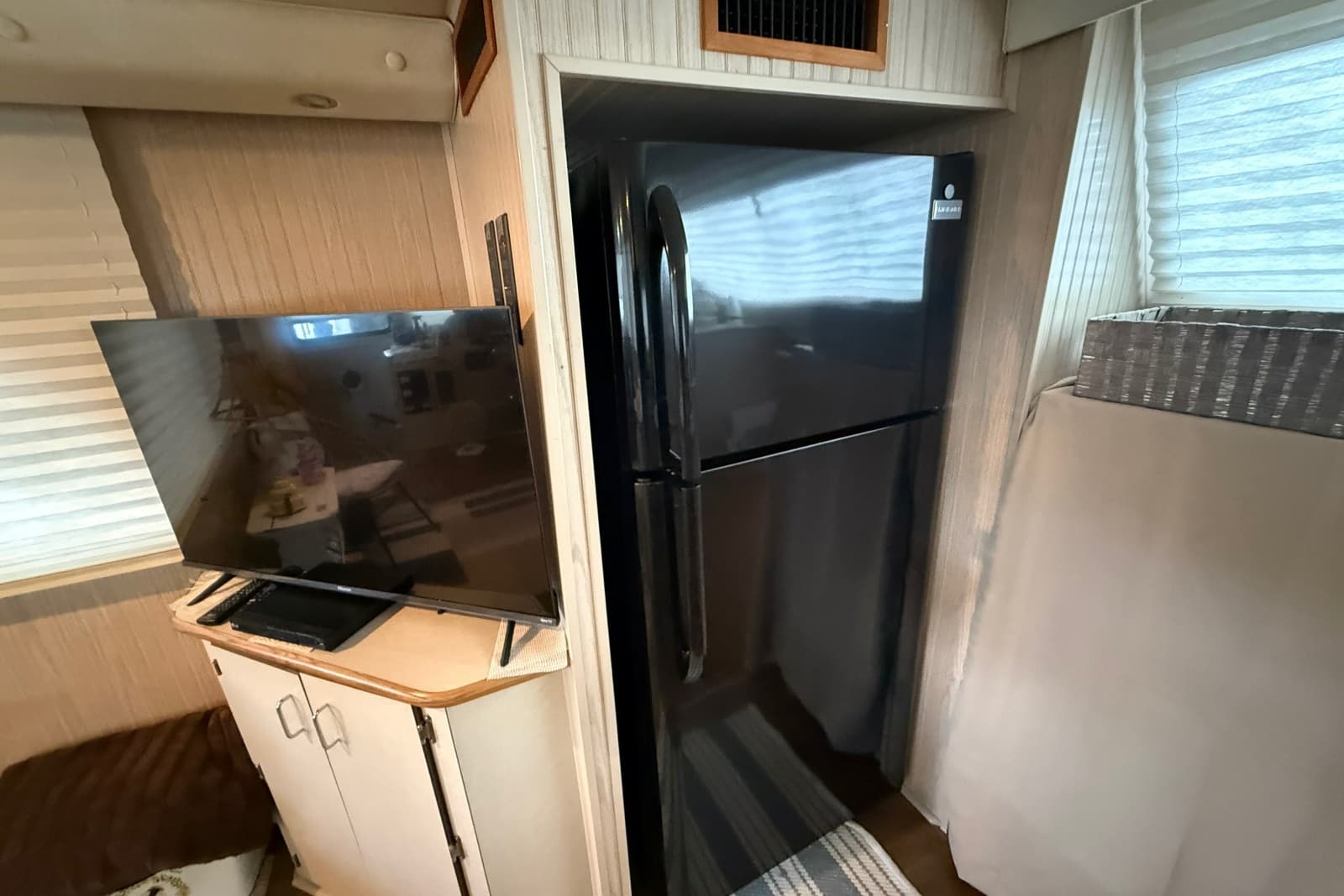 2003 Gibson 5500 SERIES