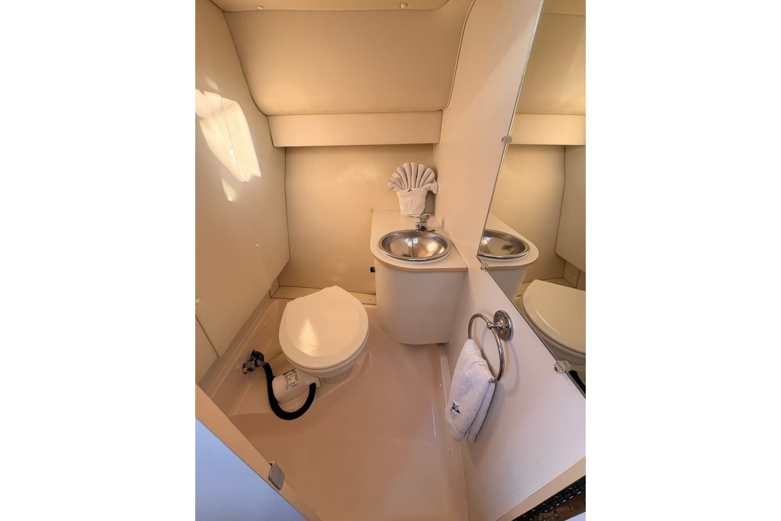 2003 Tiara Yachts 2900 Coronet