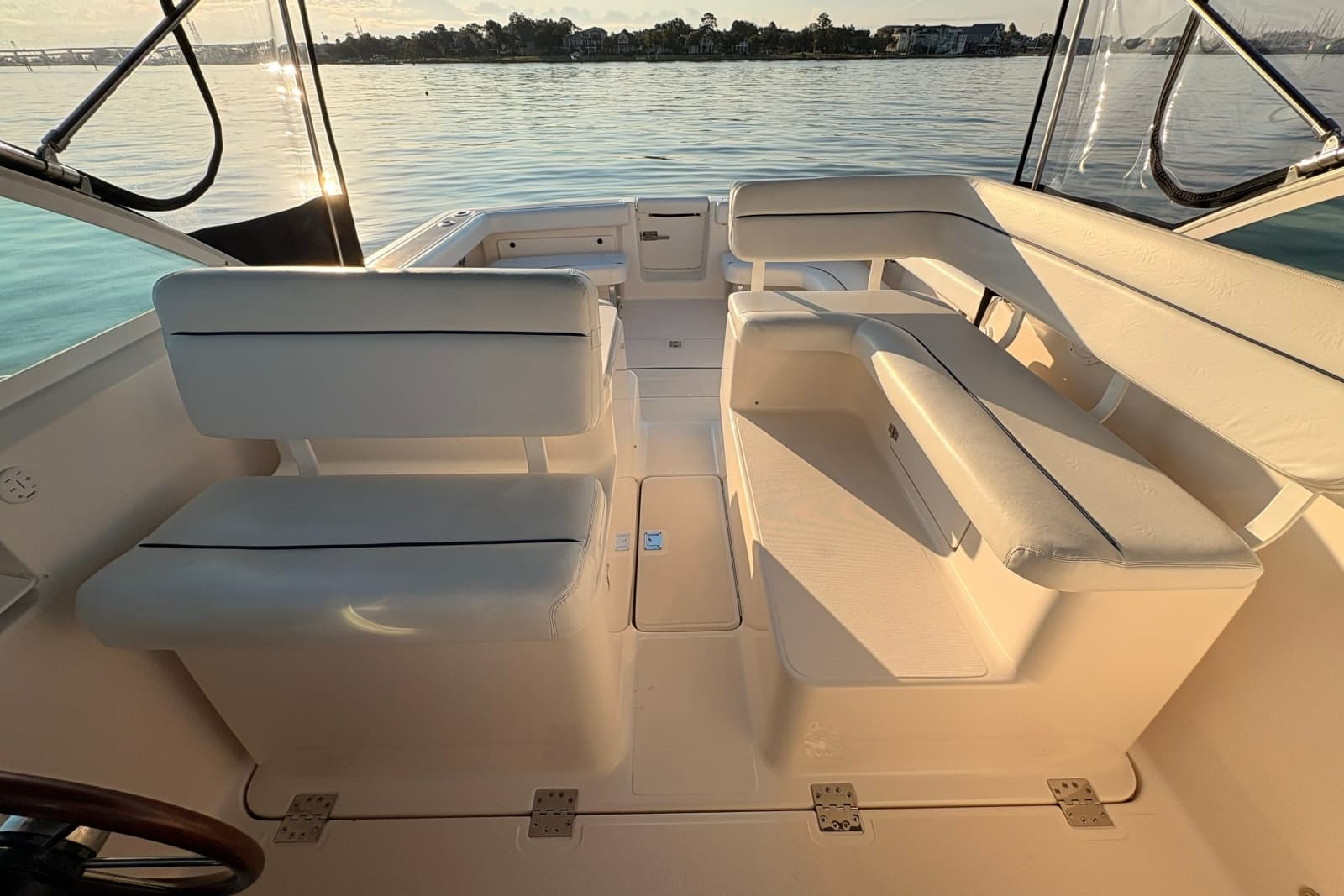 2003 Tiara Yachts 2900 Coronet
