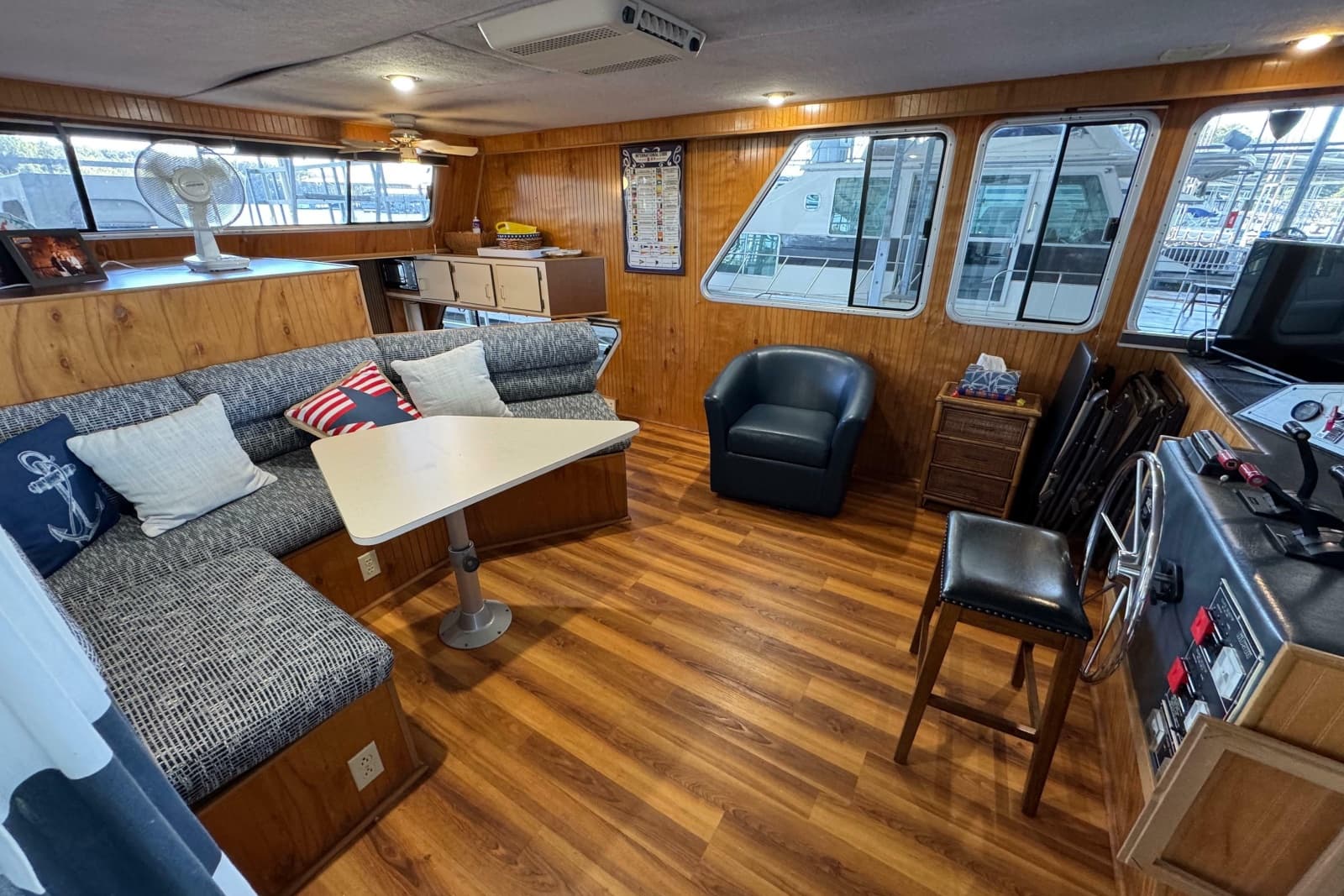 1993 Gibson 44 CABIN YACHT