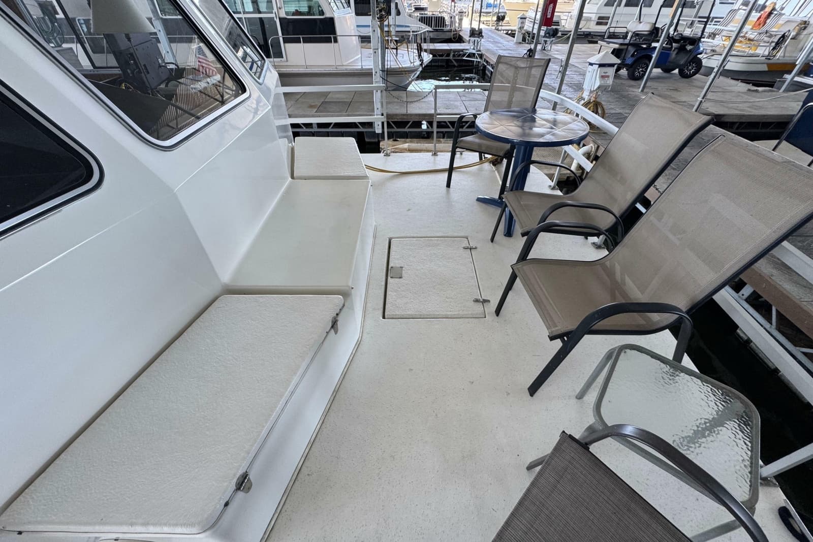 1993 Gibson 44 CABIN YACHT