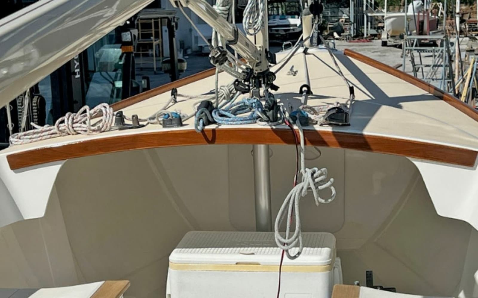 2019 Alerion Express