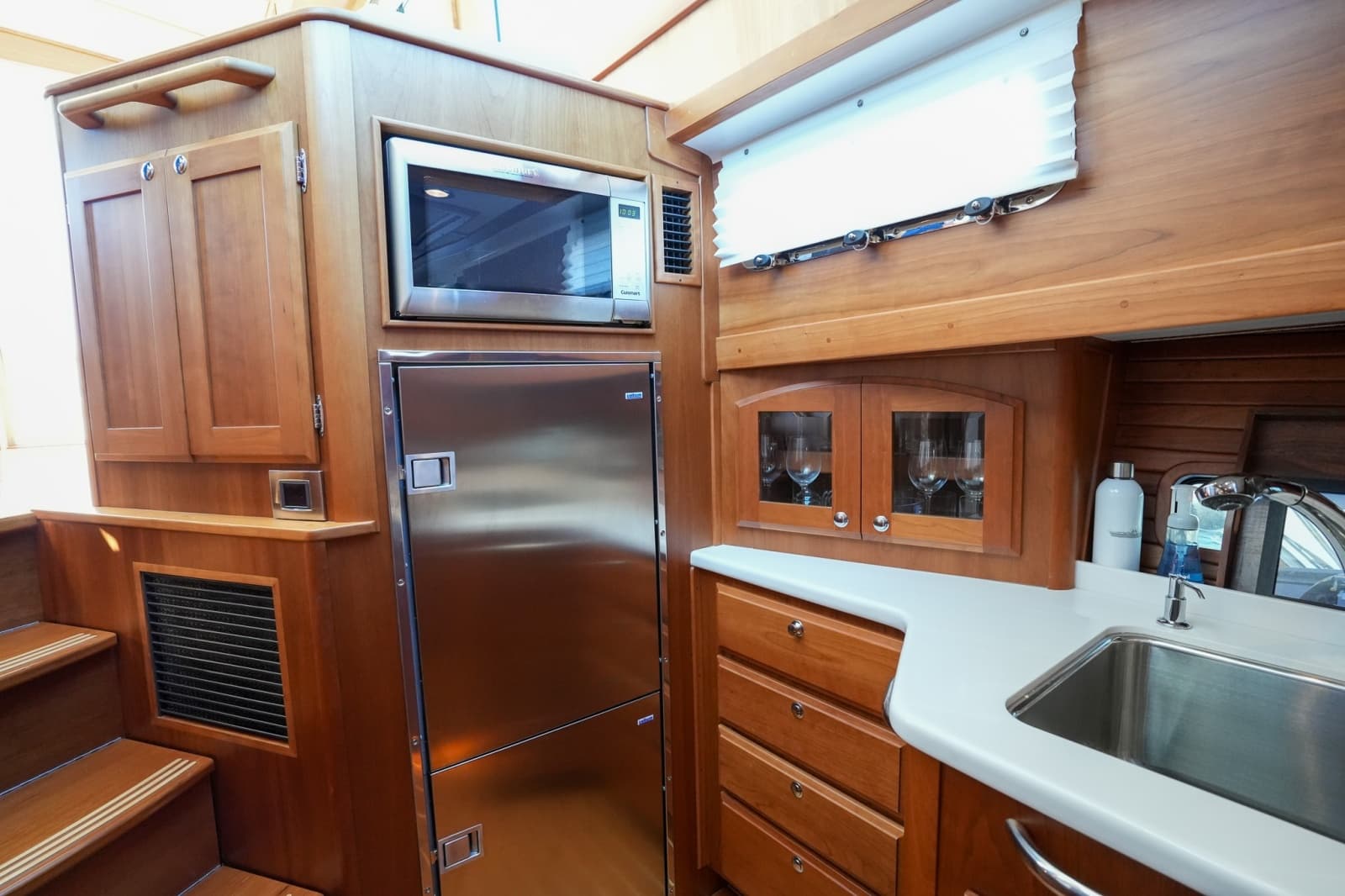 2022 Sabre 48 Salon Express