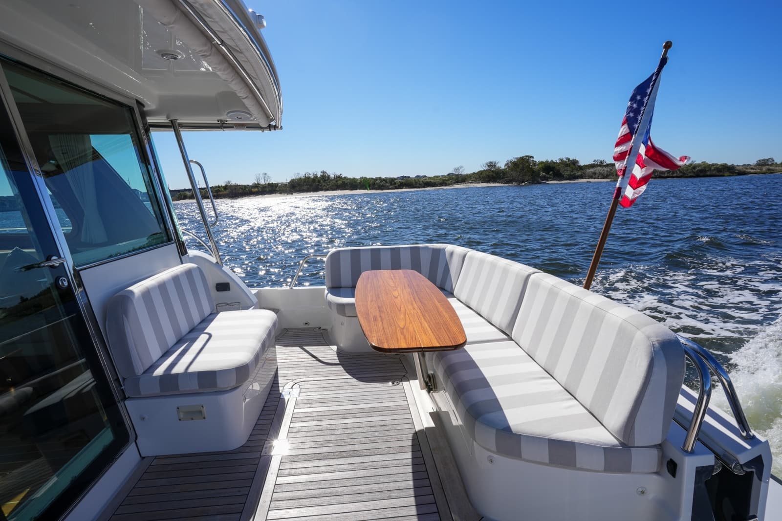 2022 Sabre 48 Salon Express