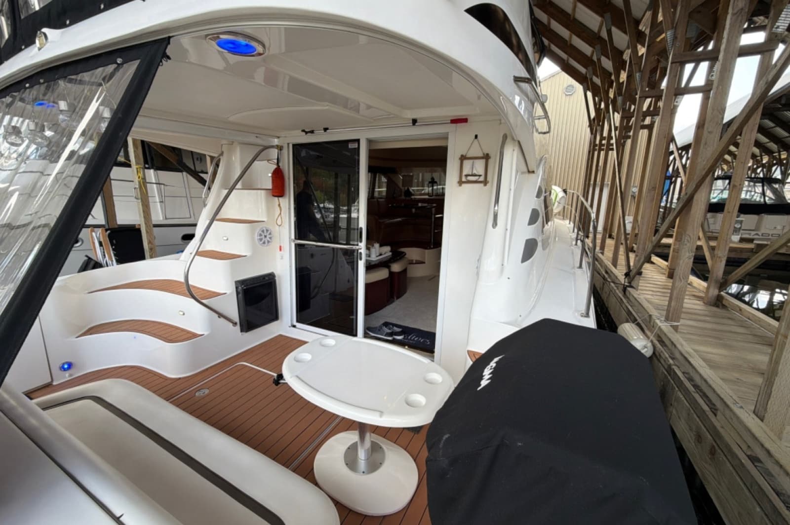 2007 Sea Ray 44 Sedan Bridge