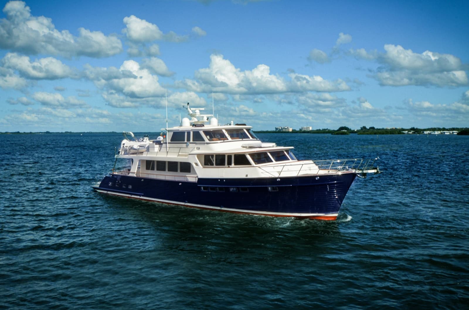 2017 Marlow Explorer 80E-CB