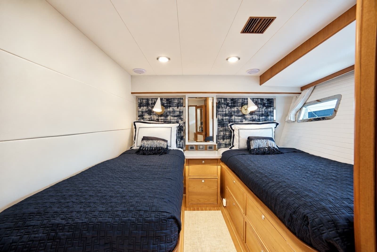 2017 Marlow Explorer 80E-CB