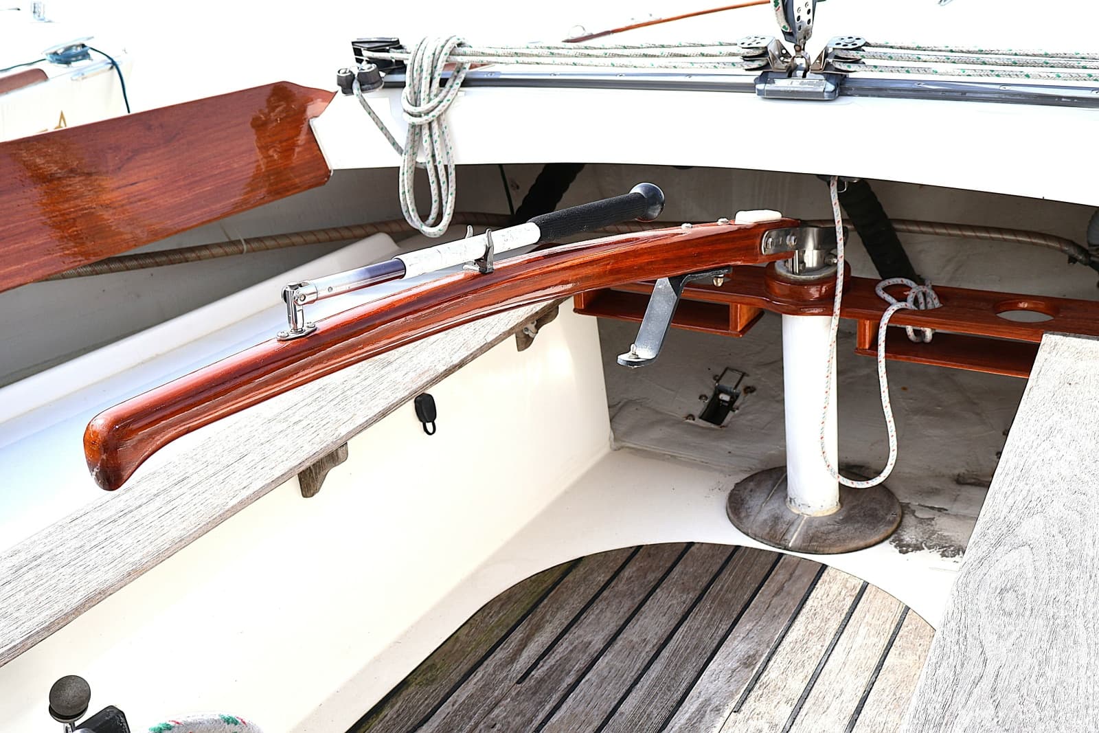 1994 Alerion 28